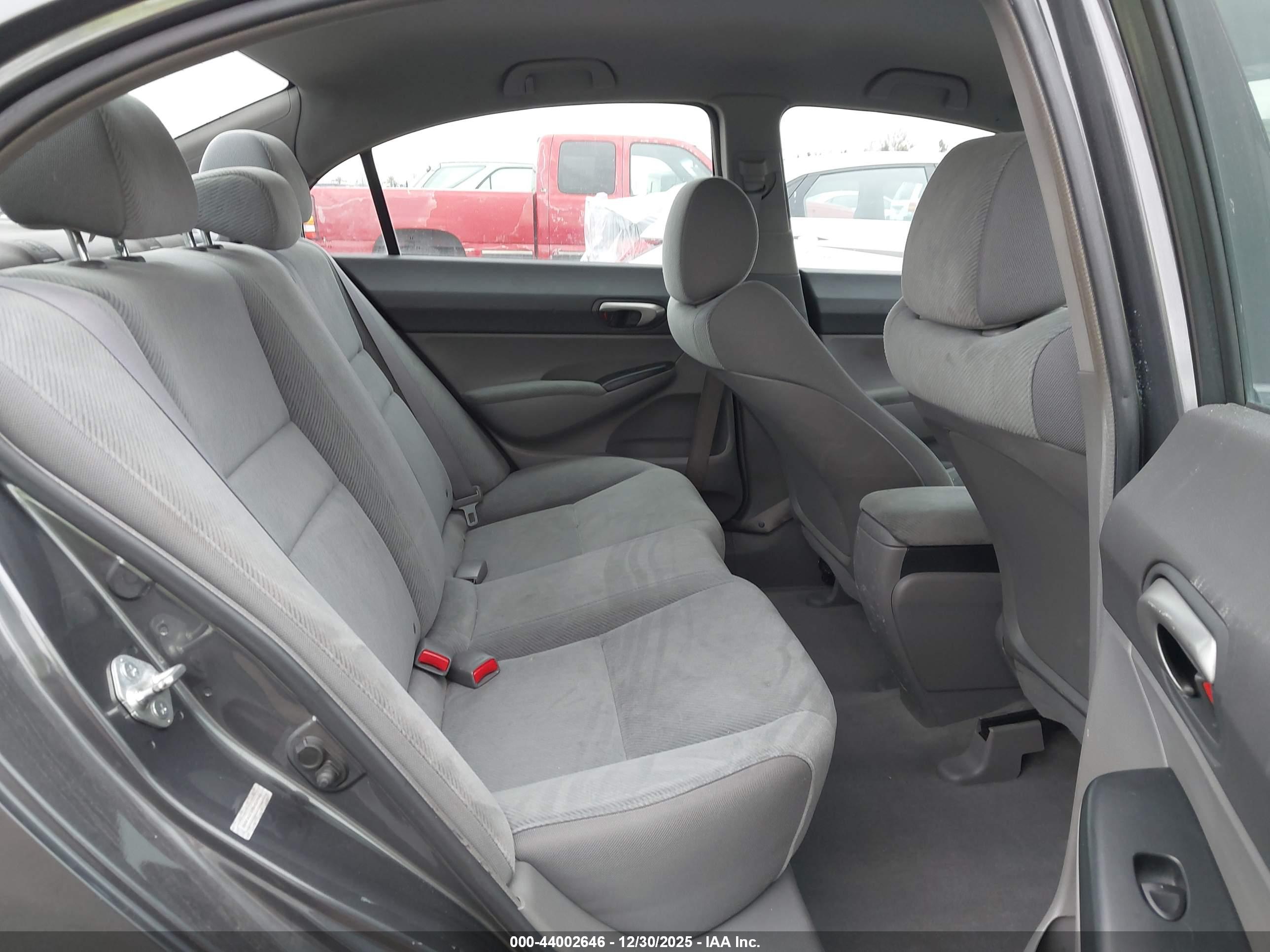 HONDA CIVIC image 8