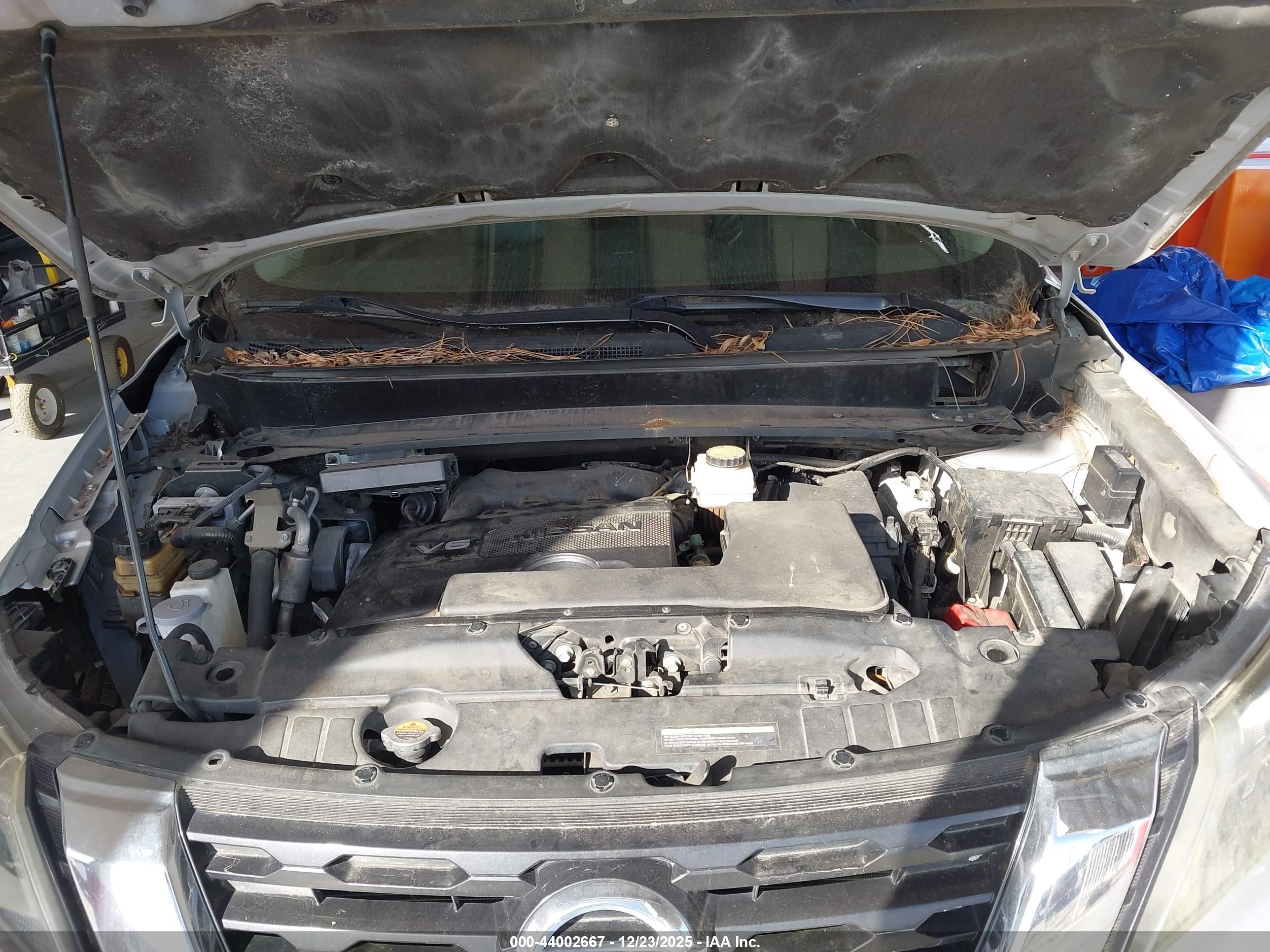 NISSAN PATHFINDER image 10