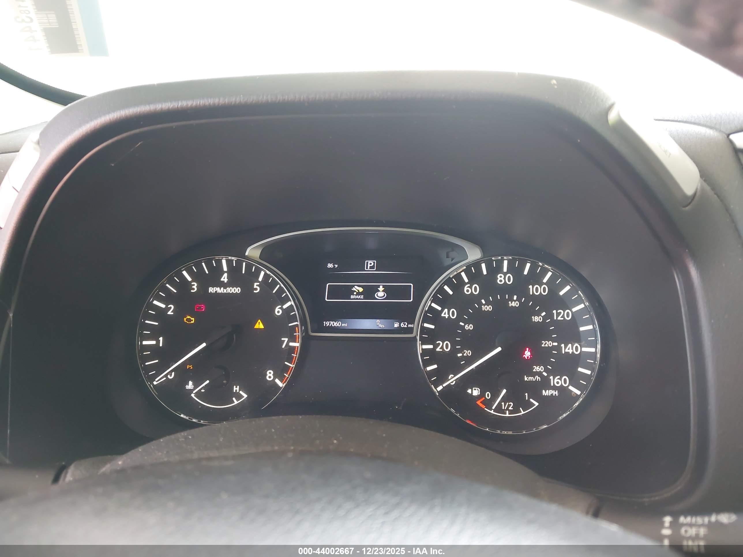 NISSAN PATHFINDER image 7