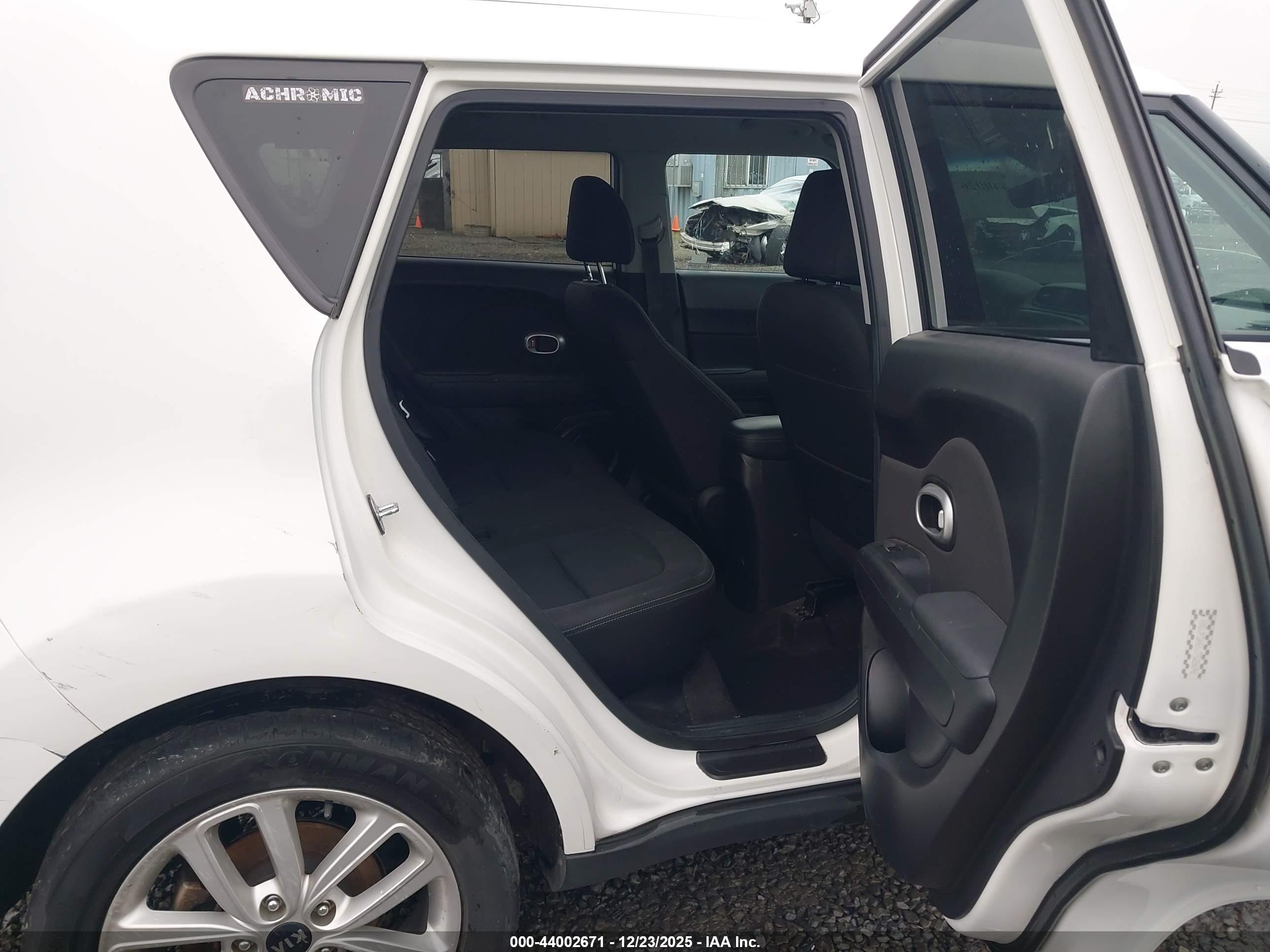 KIA SOUL image 8