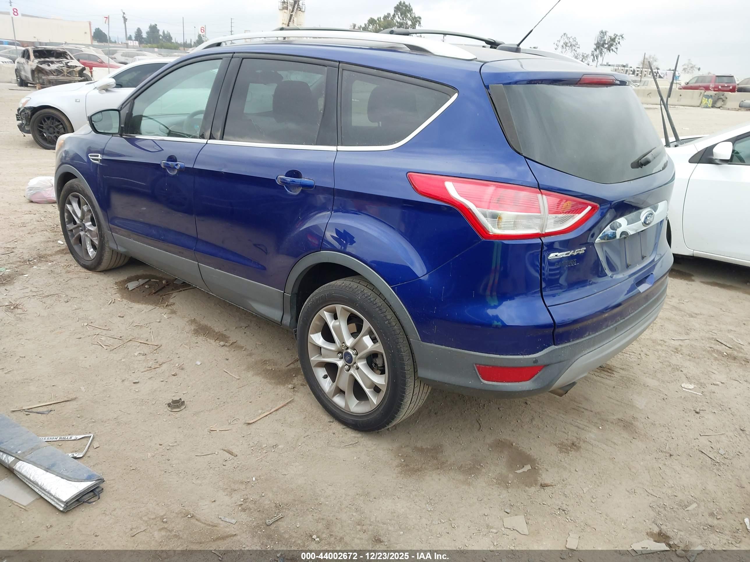 FORD ESCAPE image 3