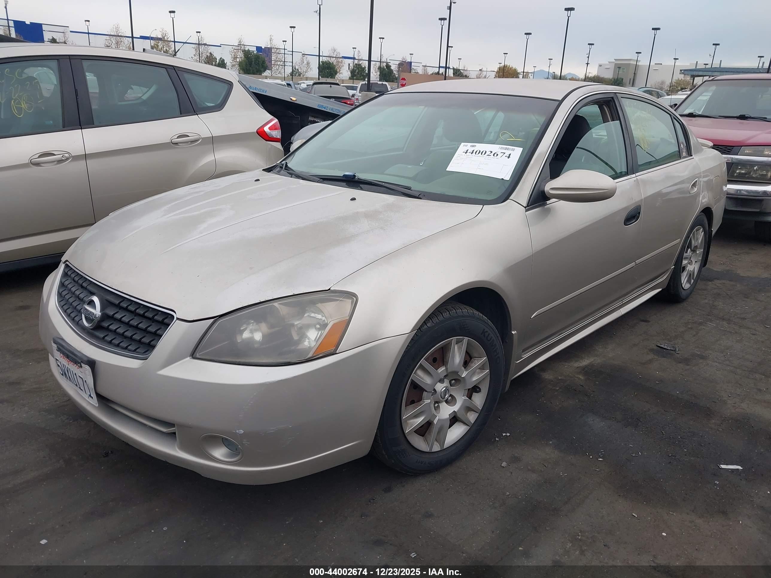 NISSAN ALTIMA image 2