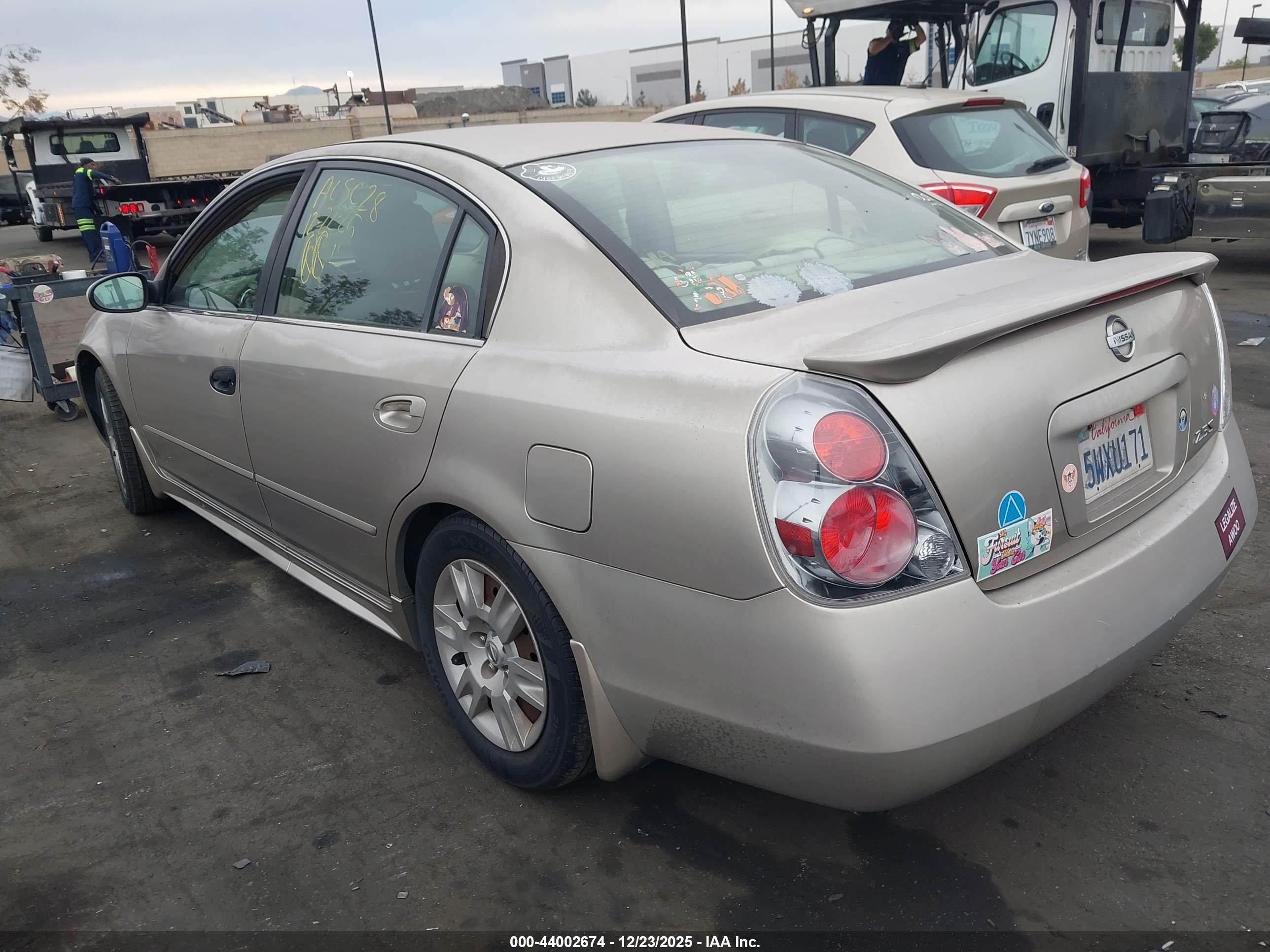 NISSAN ALTIMA image 3