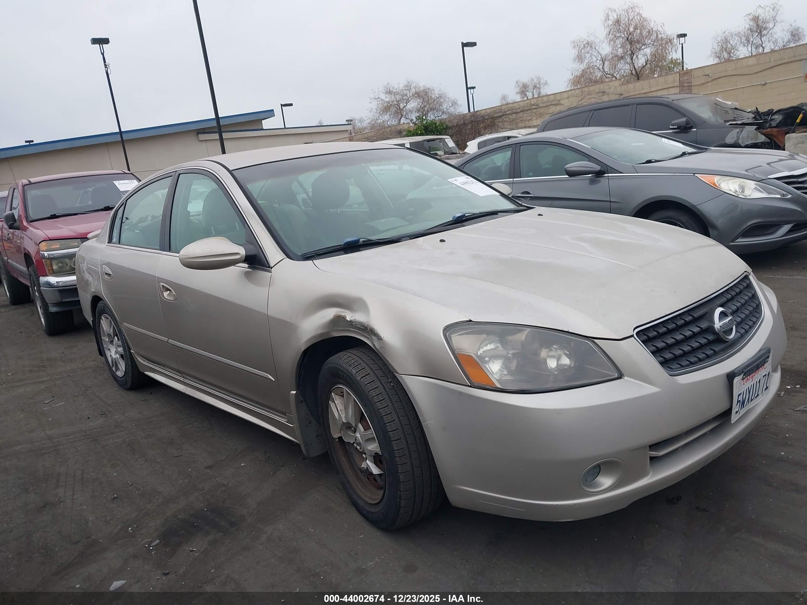 NISSAN ALTIMA image 6