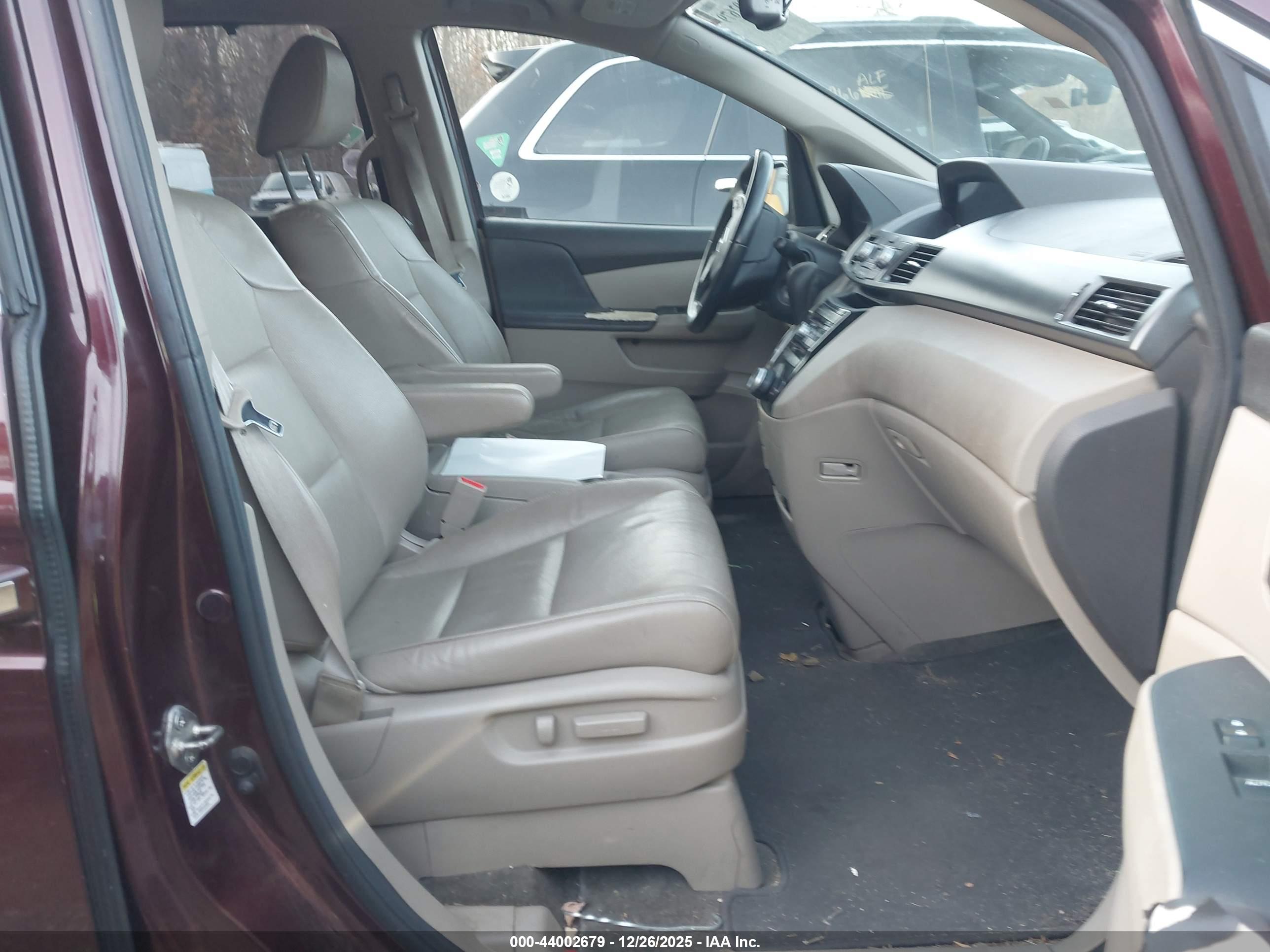 HONDA ODYSSEY image 5
