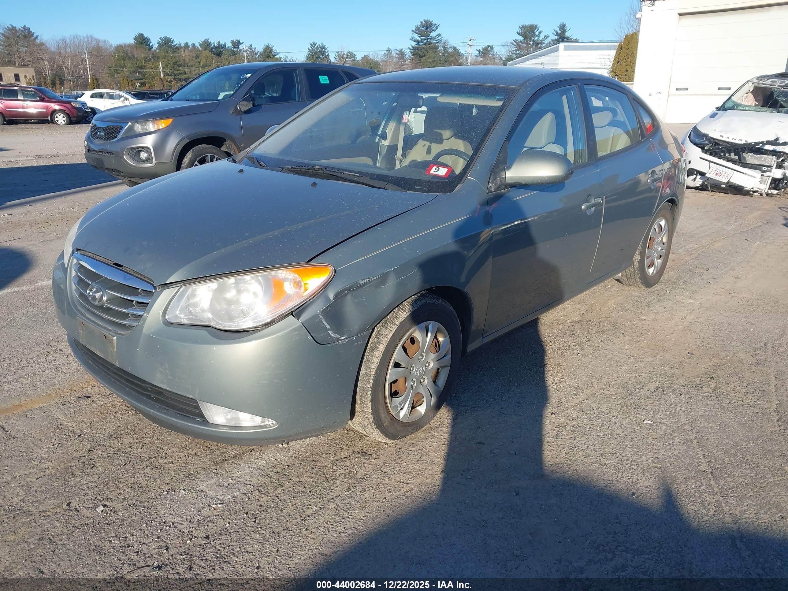 HYUNDAI ELANTRA image 2