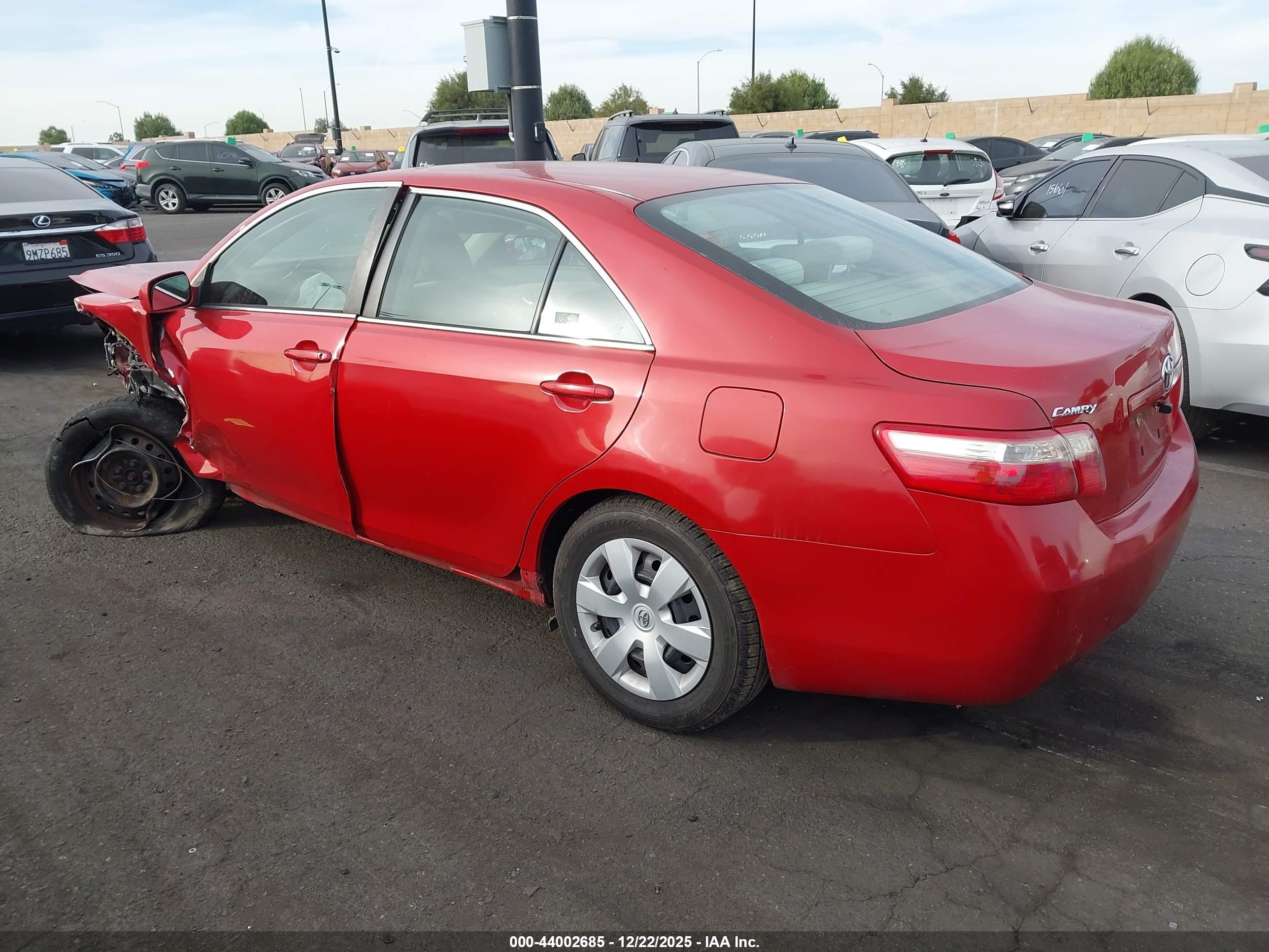 TOYOTA CAMRY image 3