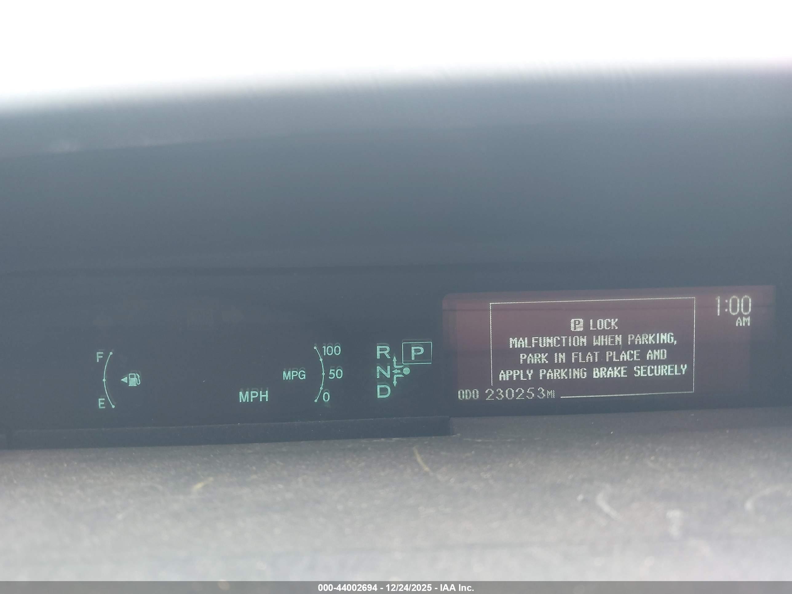 TOYOTA PRIUS image 7