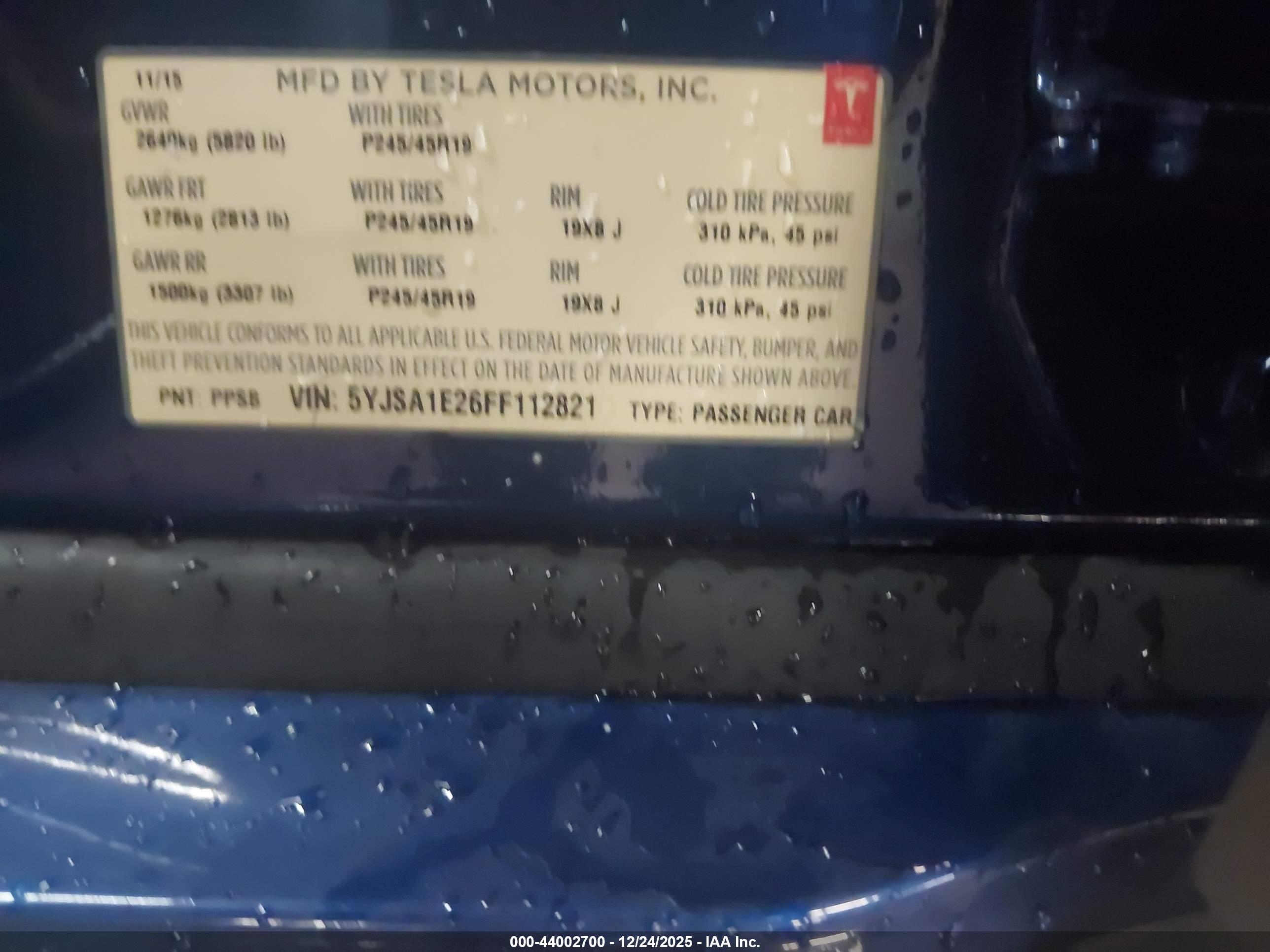 TESLA MODEL image 9