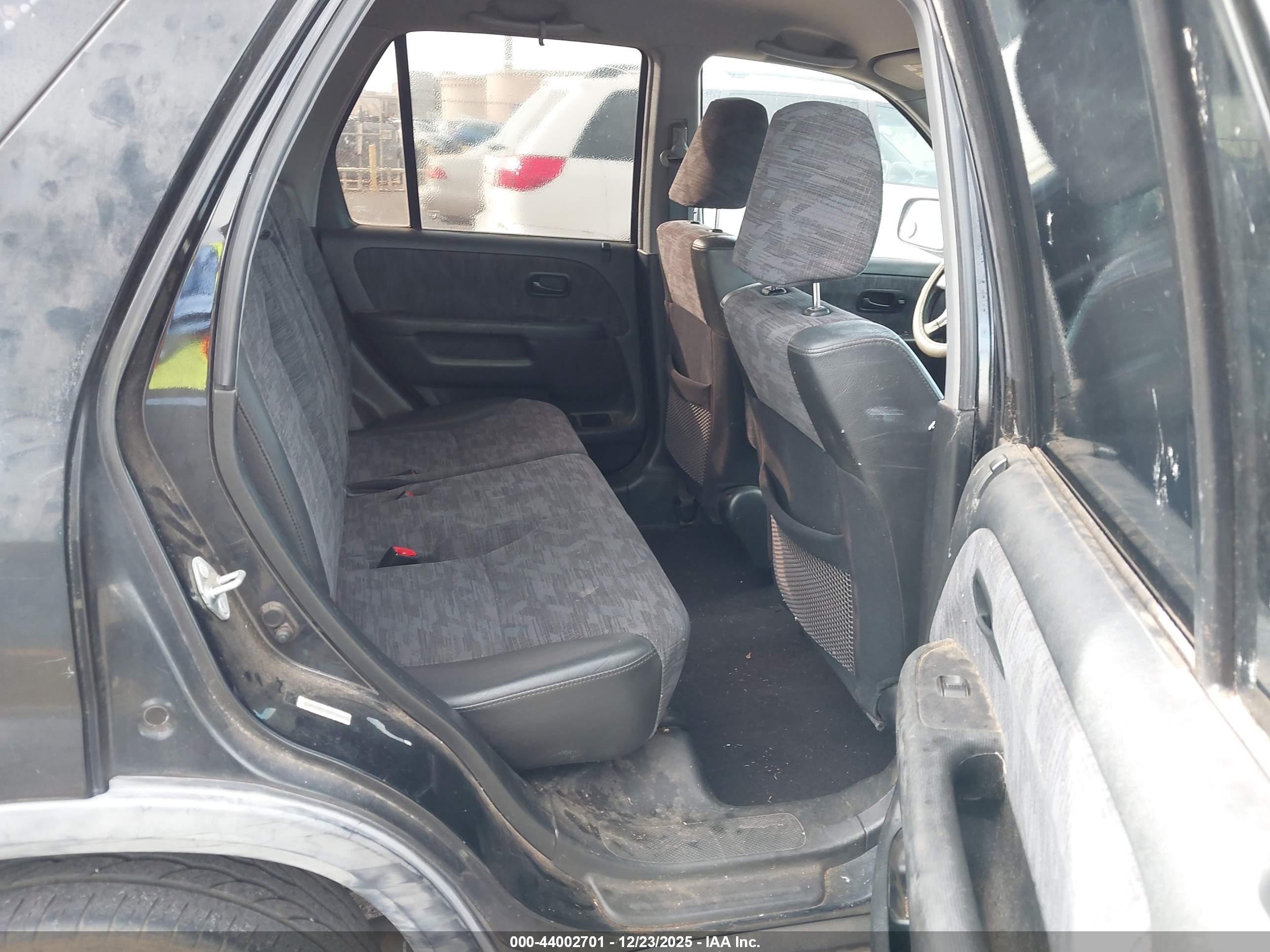 HONDA CR-V image 8