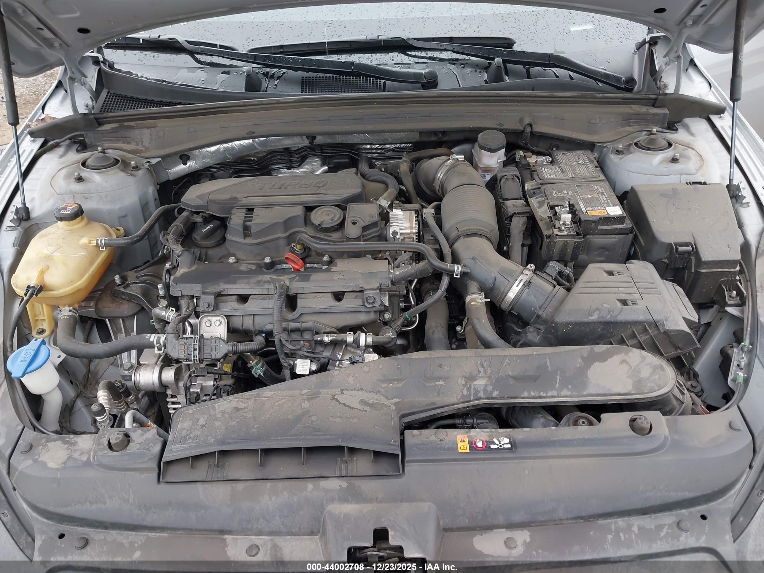 KIA K5 image 10