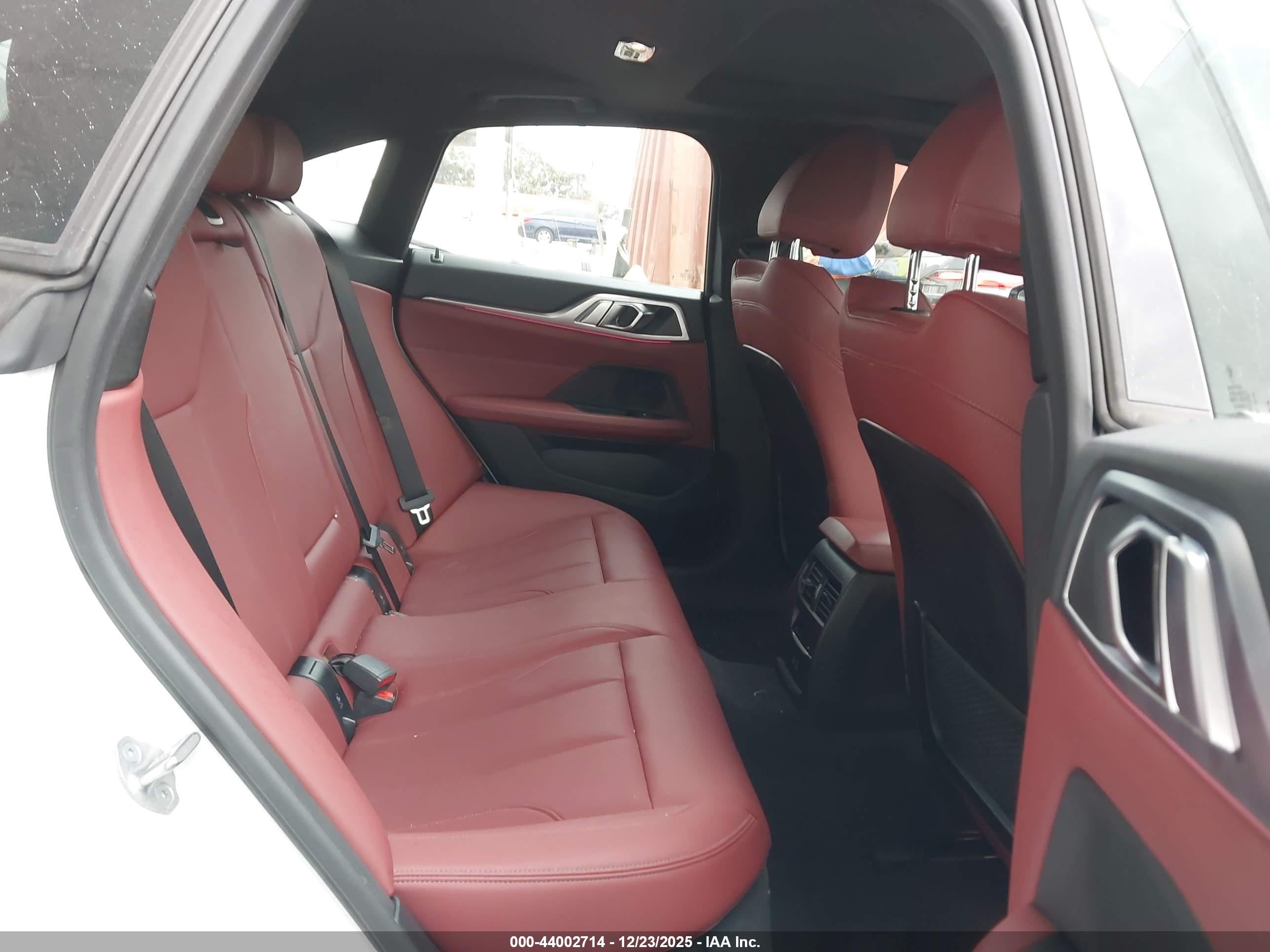 BMW I4 image 8