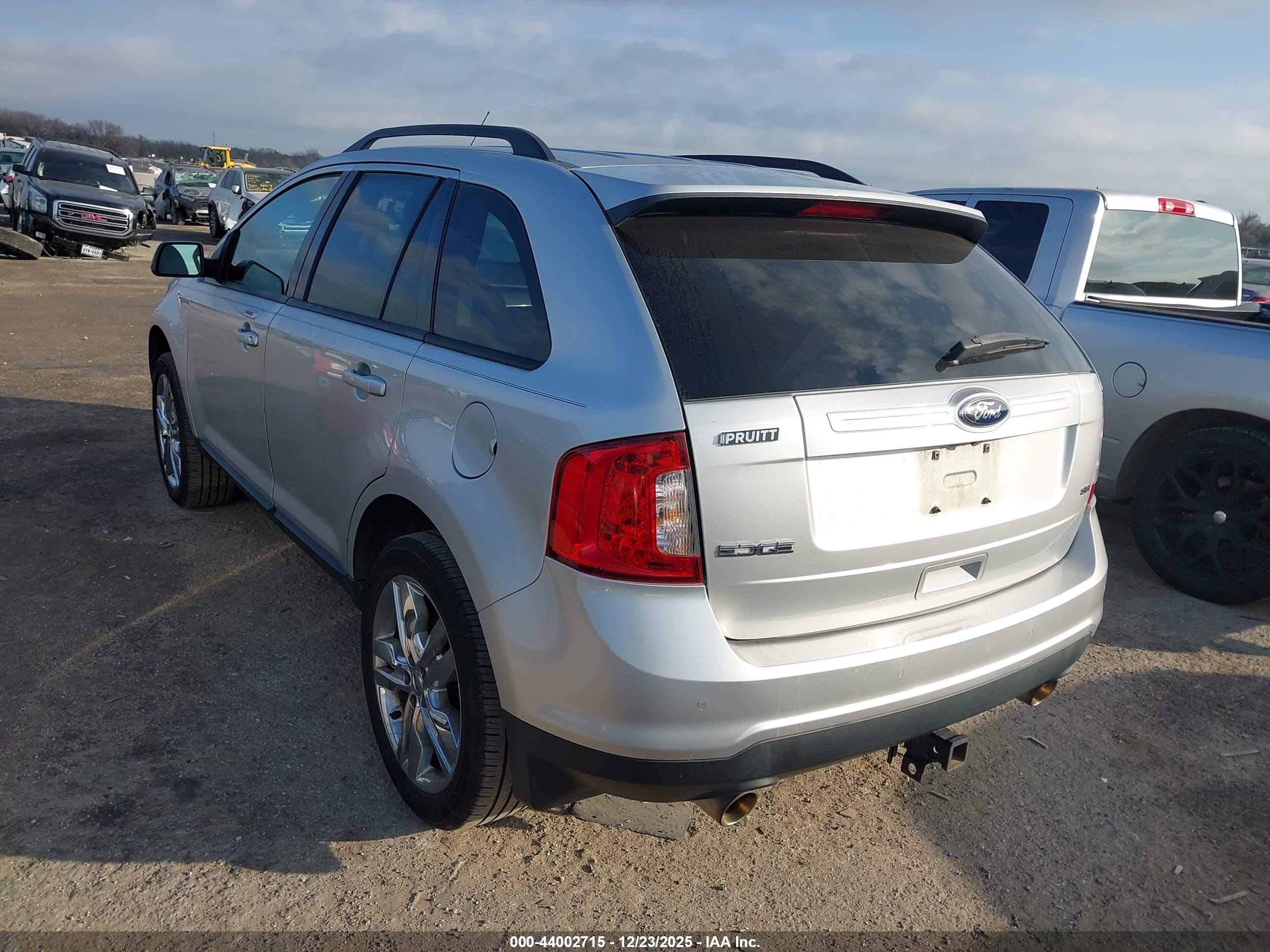 FORD EDGE image 3