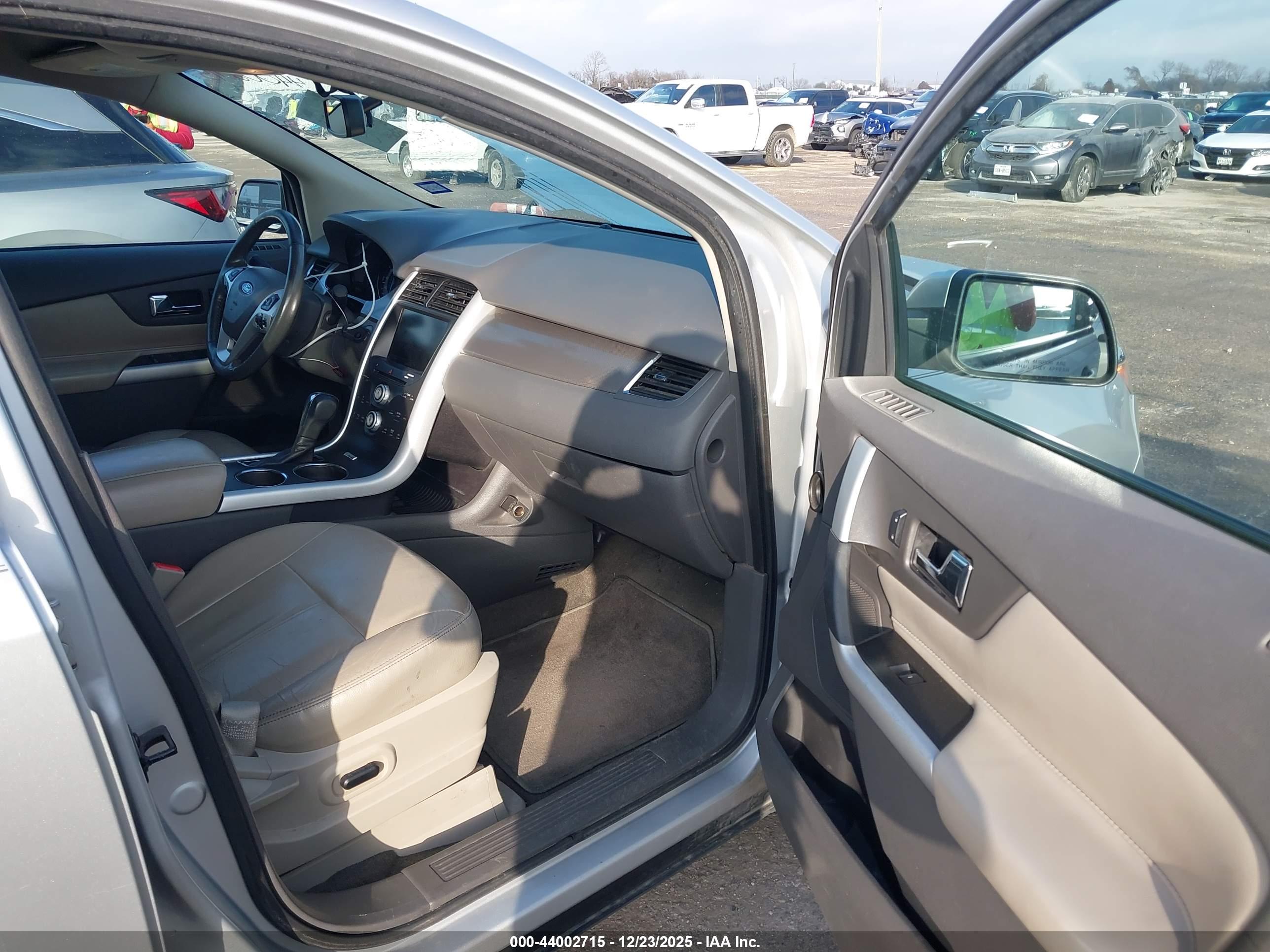 FORD EDGE image 5