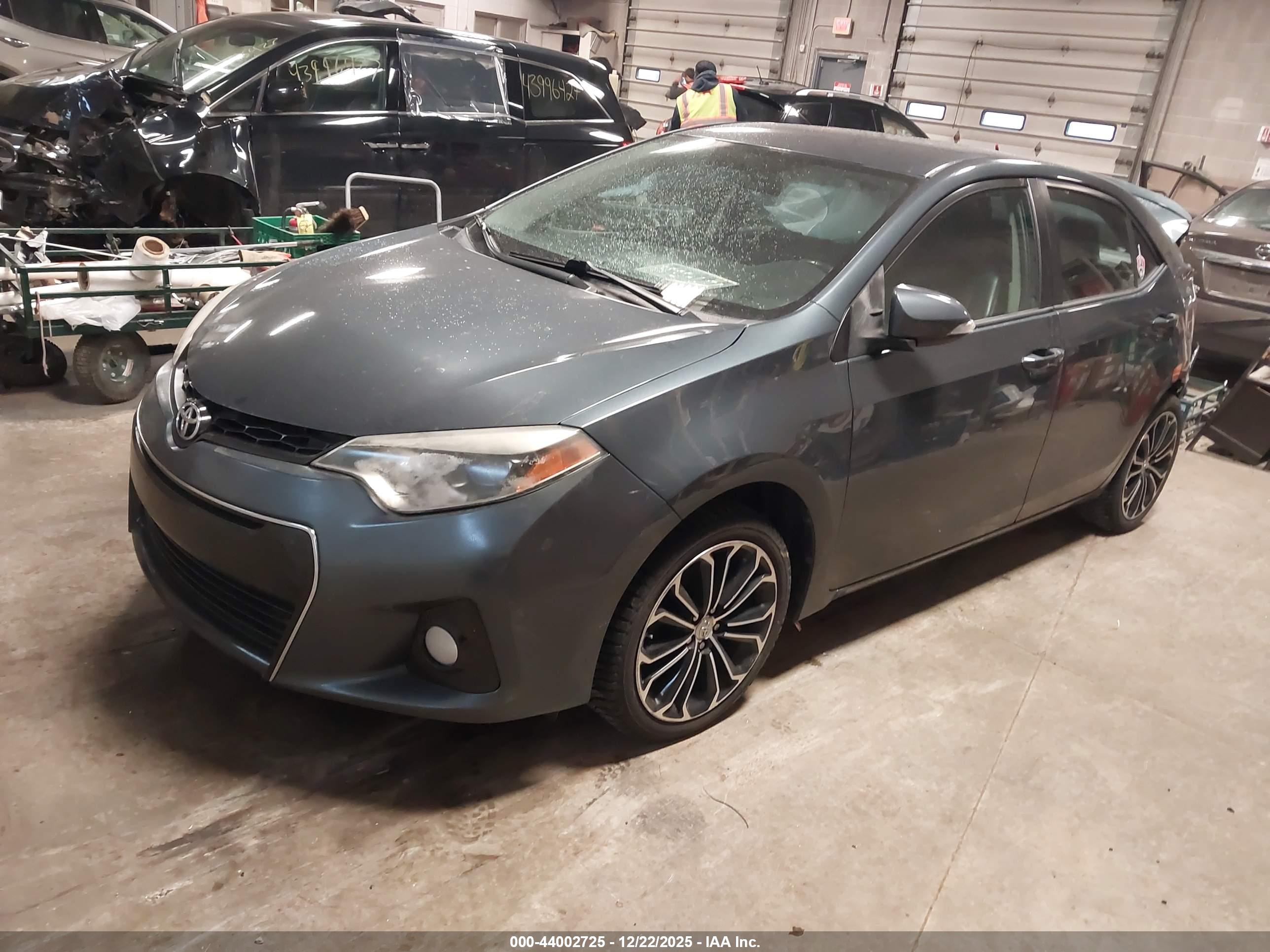 TOYOTA COROLLA image 2