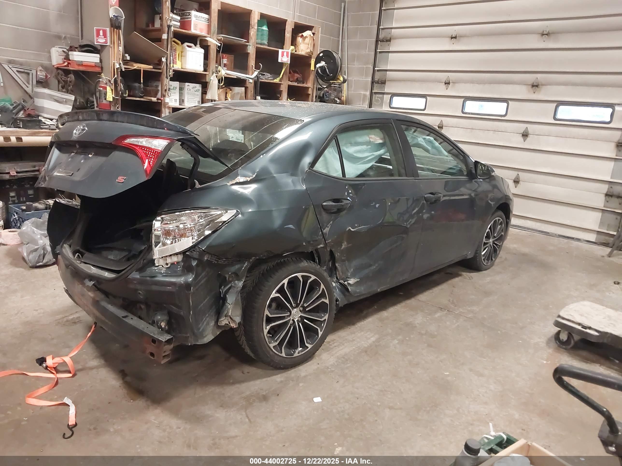 TOYOTA COROLLA image 4