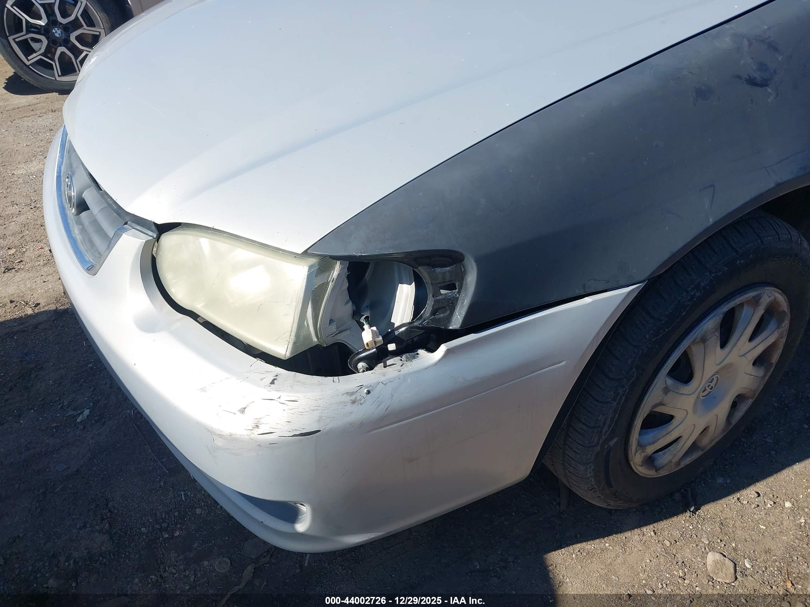 TOYOTA COROLLA image 6