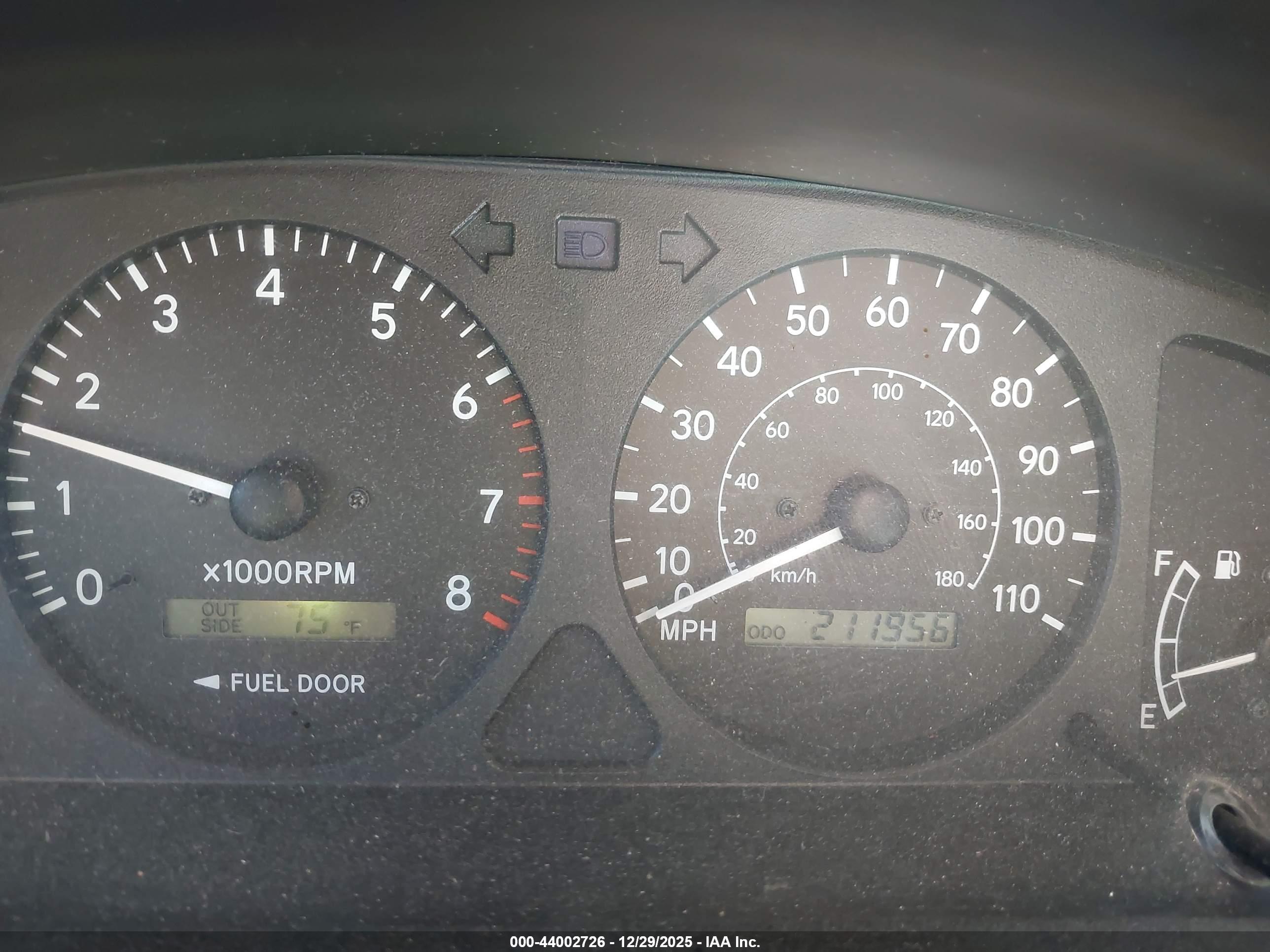 TOYOTA COROLLA image 7