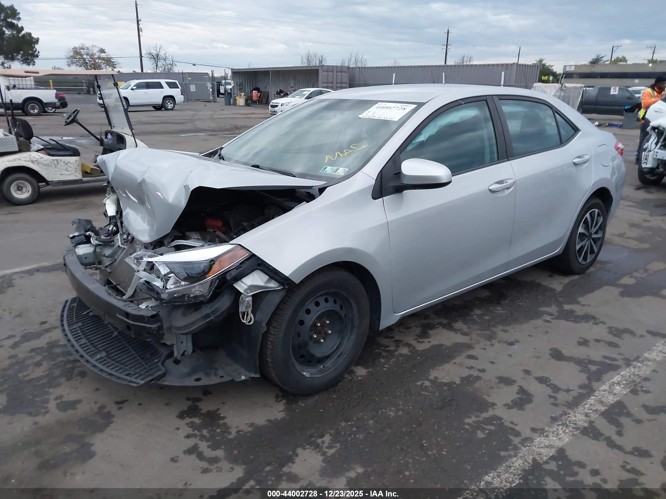 TOYOTA COROLLA image 2