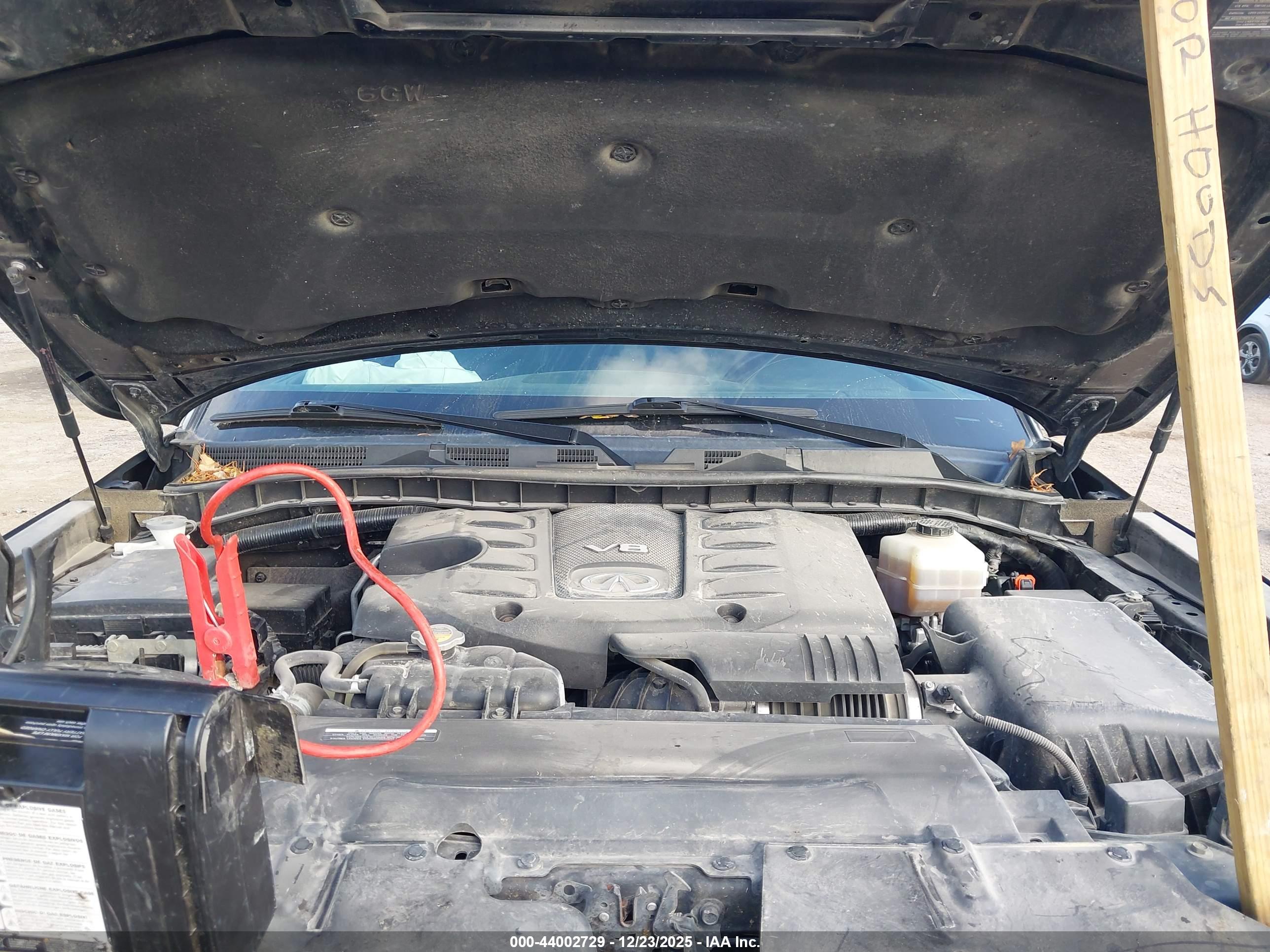 INFINITI QX80 image 10