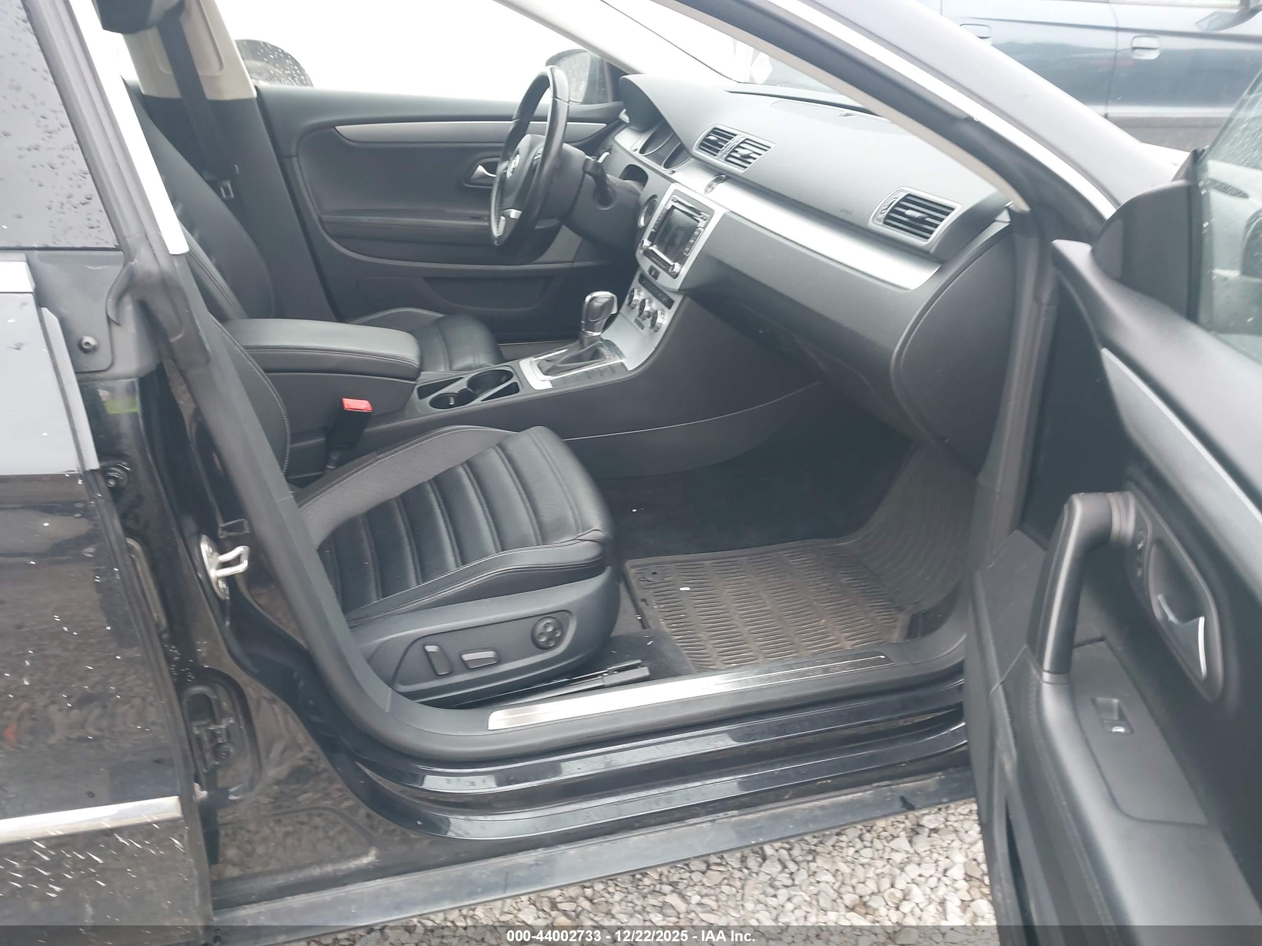 VOLKSWAGEN CC image 5
