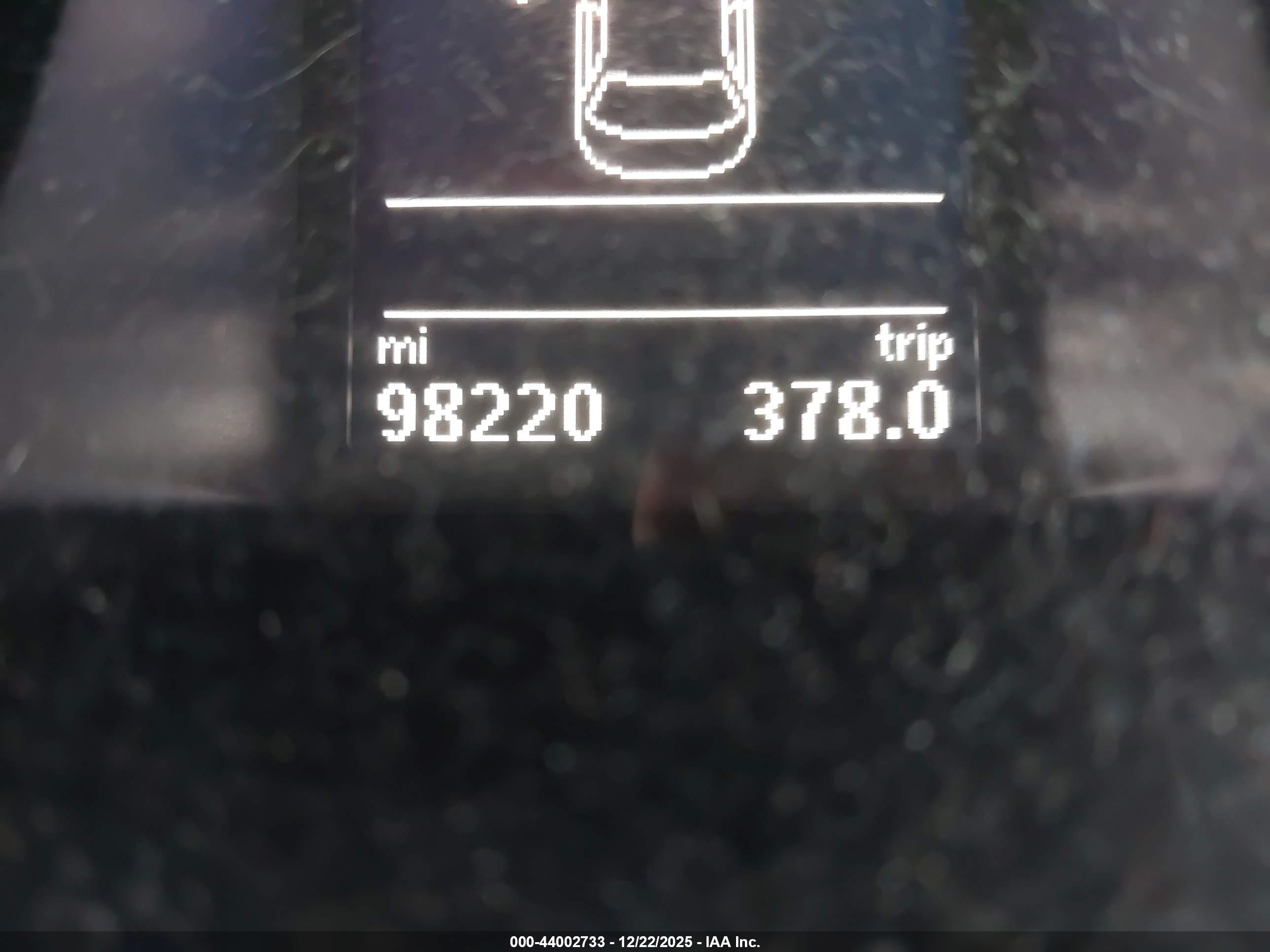 VOLKSWAGEN CC image 7