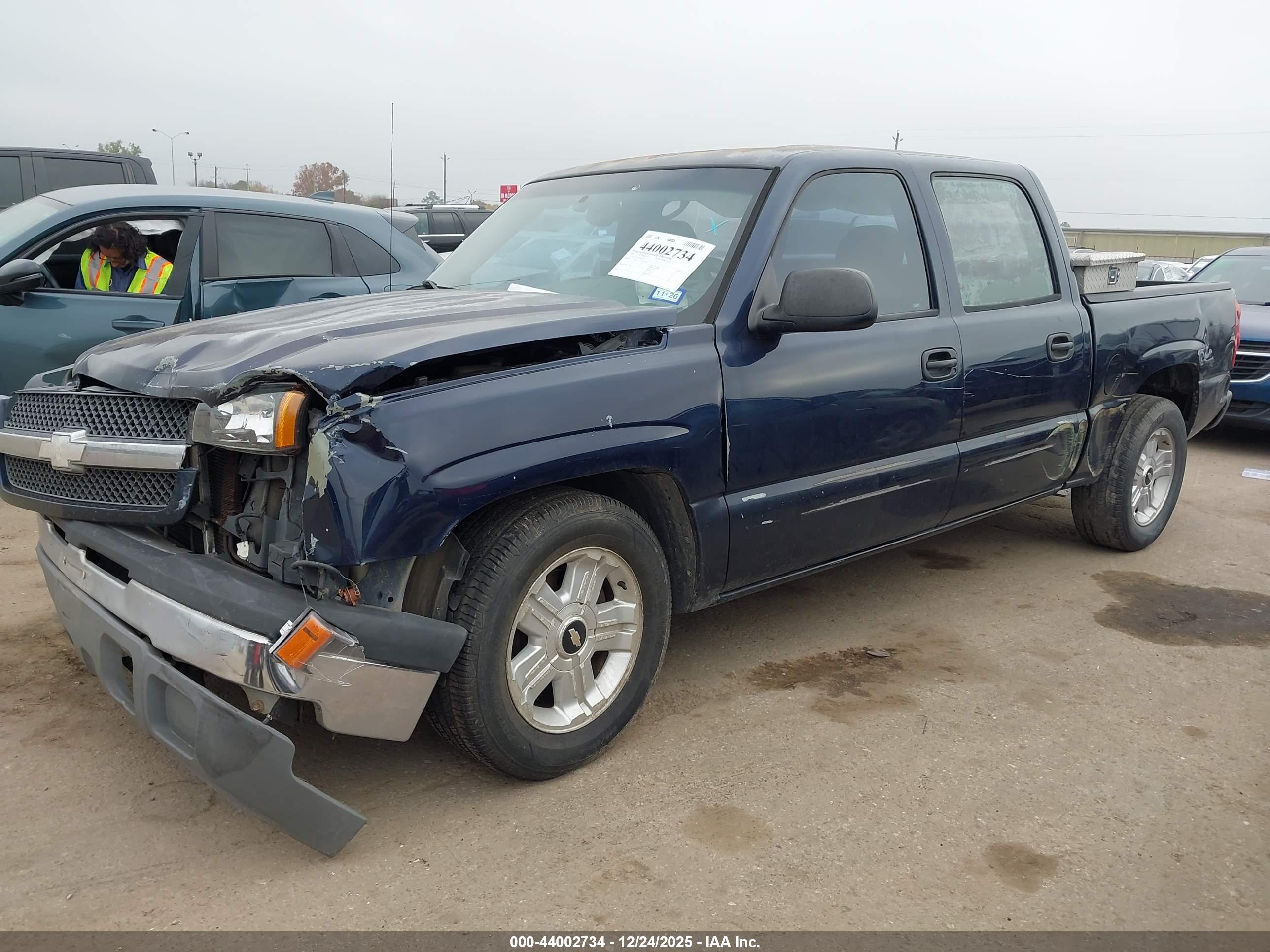 CHEVROLET SILVERADO image 2