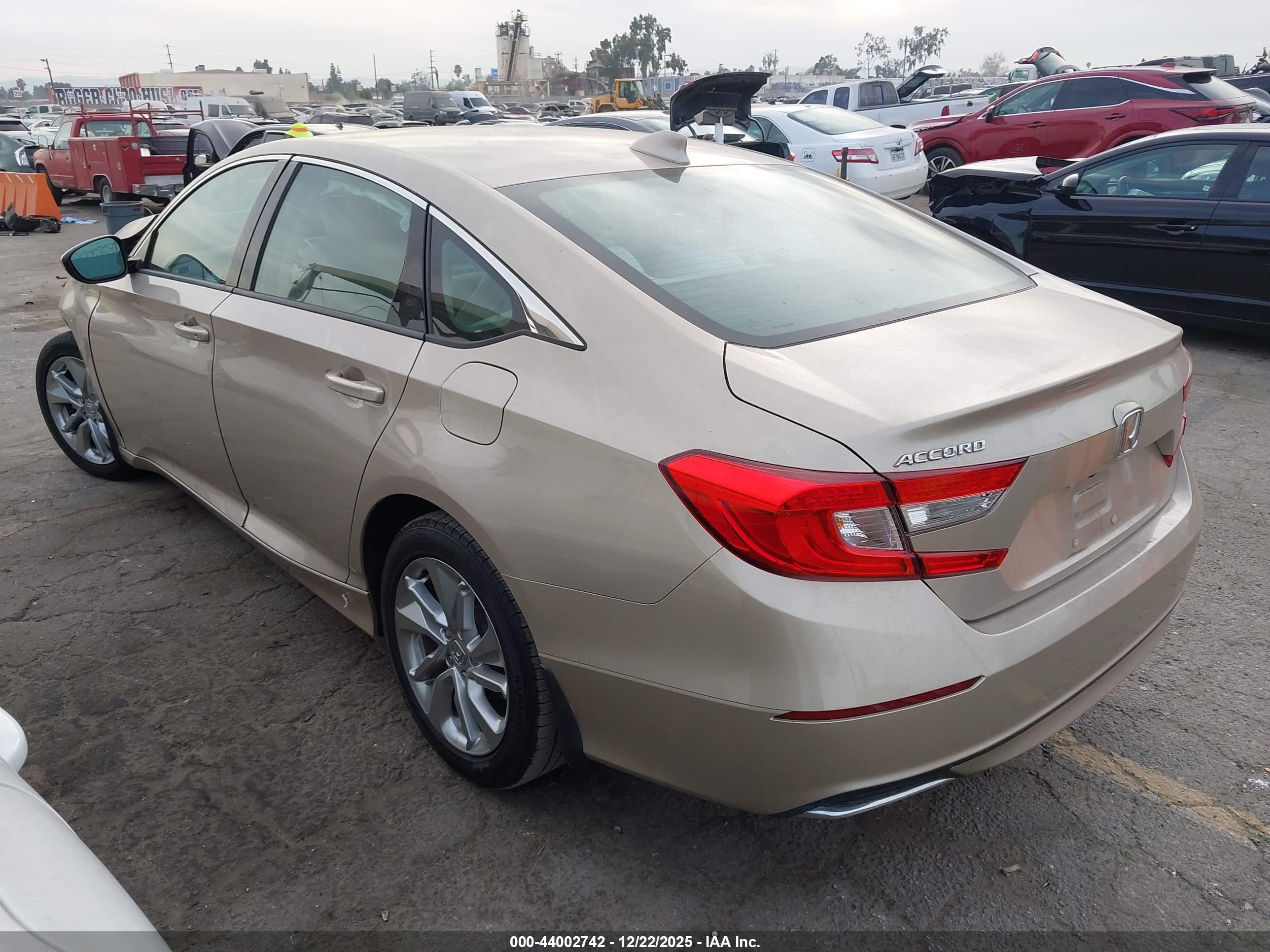 HONDA ACCORD image 3