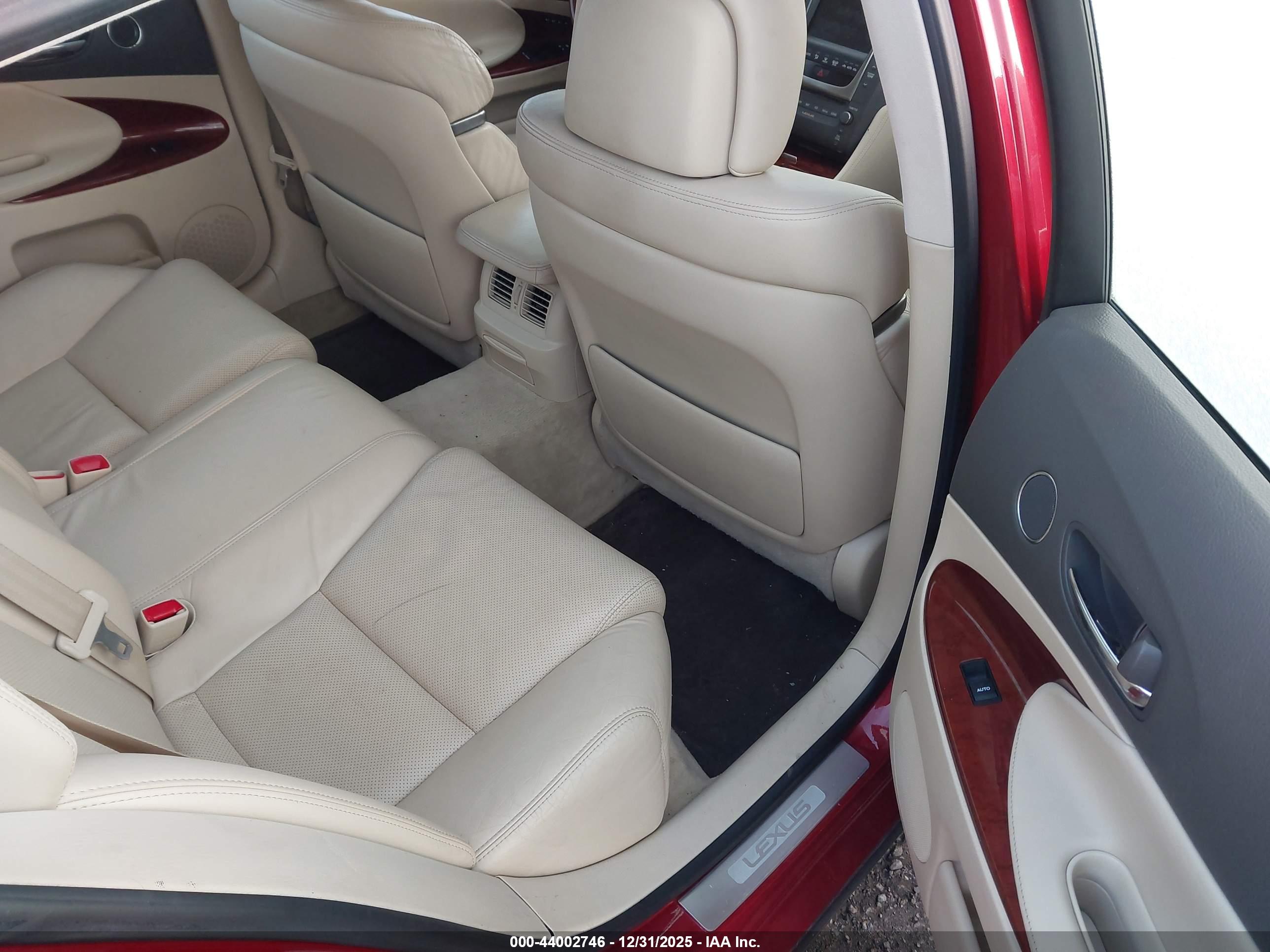 LEXUS GS image 8