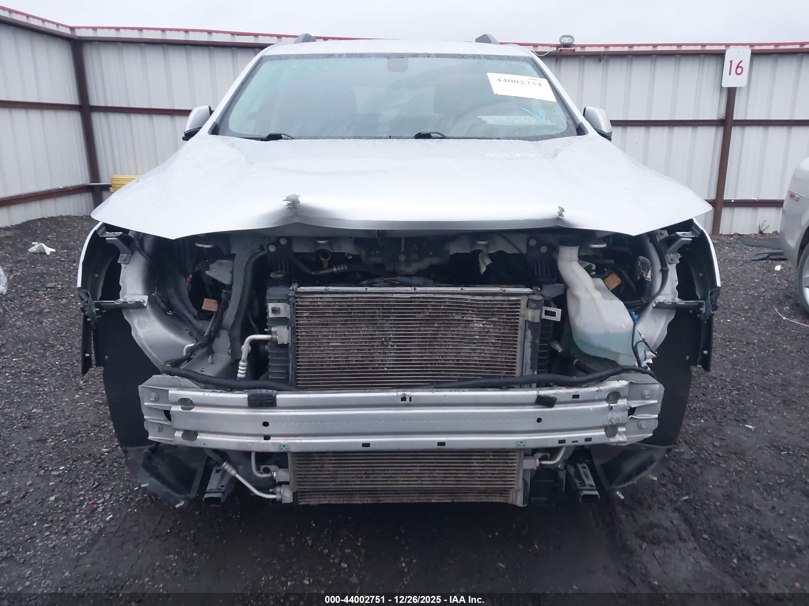 GMC ACADIA image 6