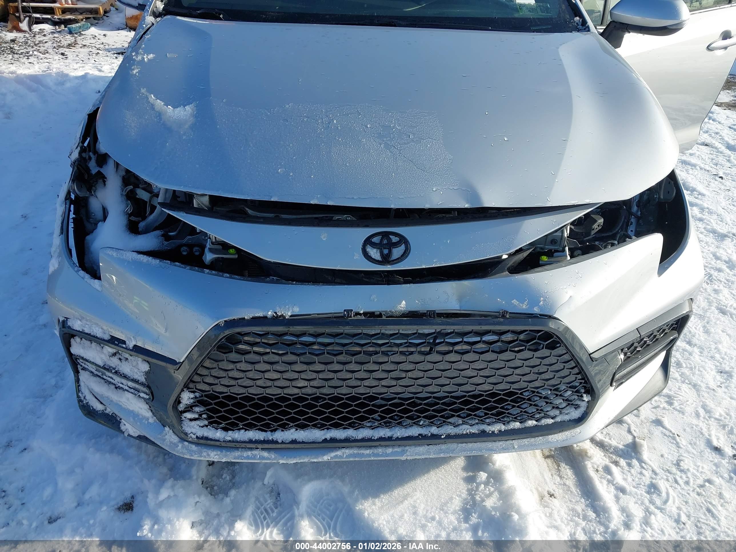TOYOTA COROLLA image 6