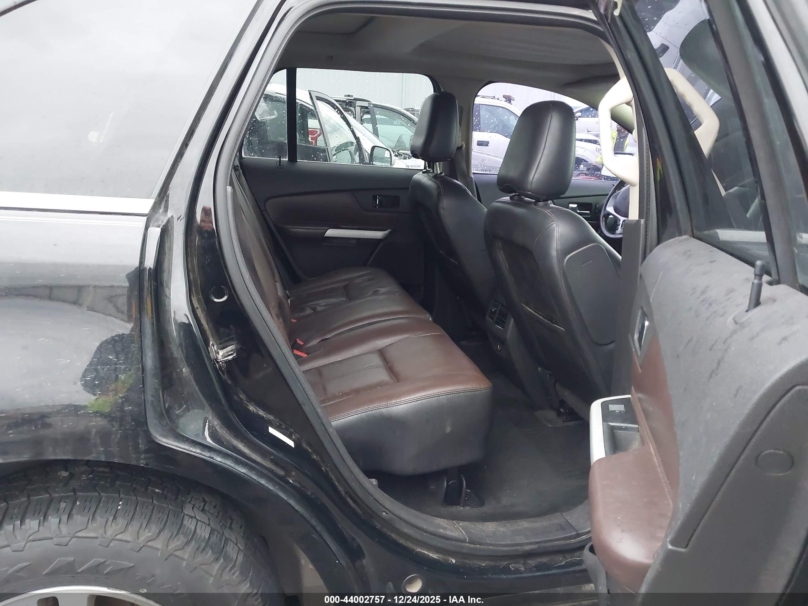 FORD EDGE image 8