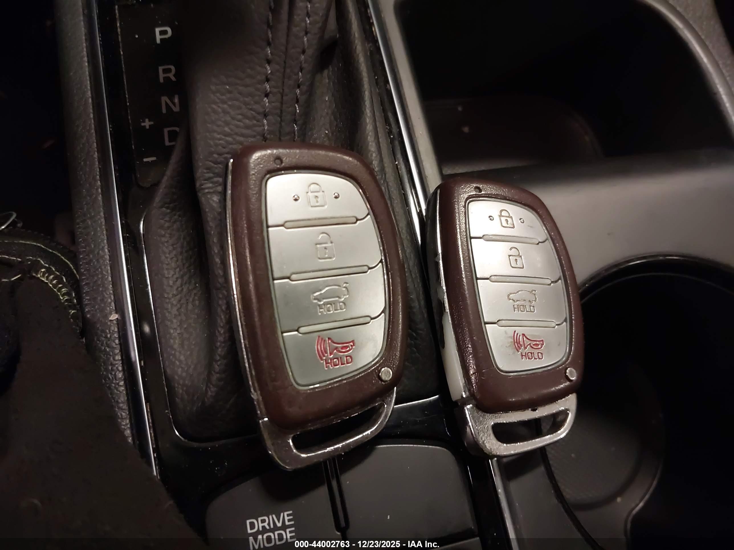 HYUNDAI SONATA image 11