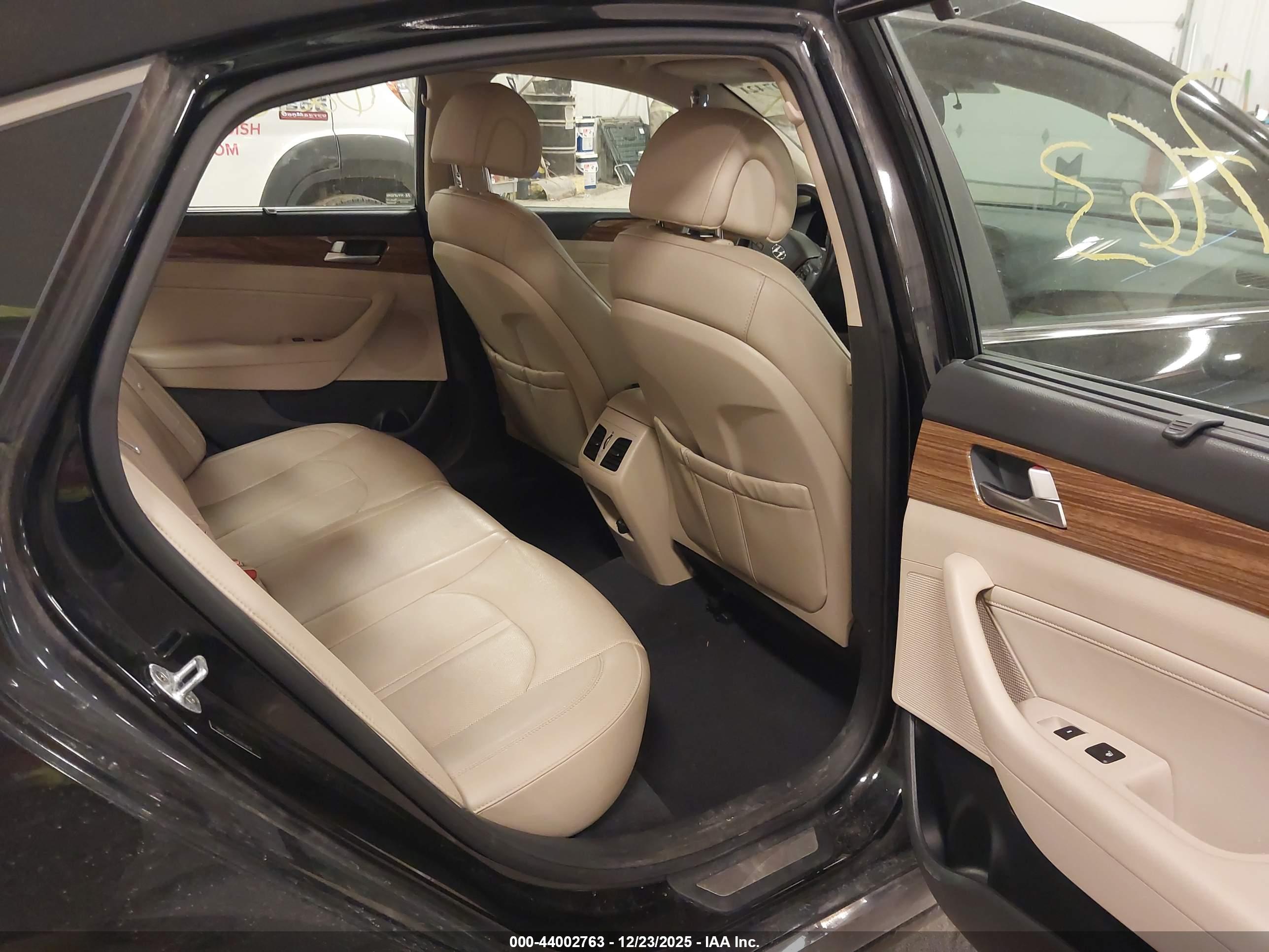 HYUNDAI SONATA image 8