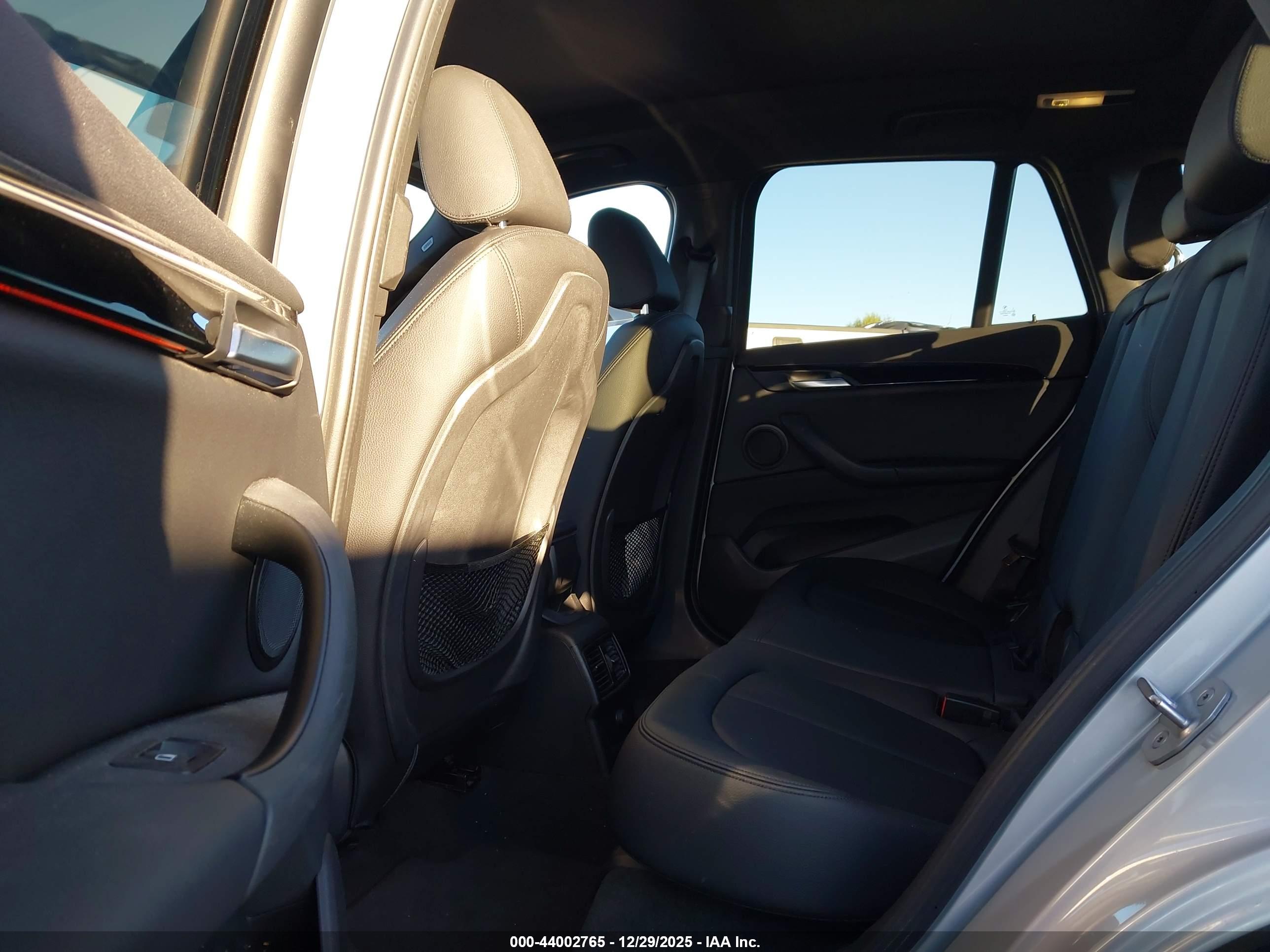 BMW X1 image 8