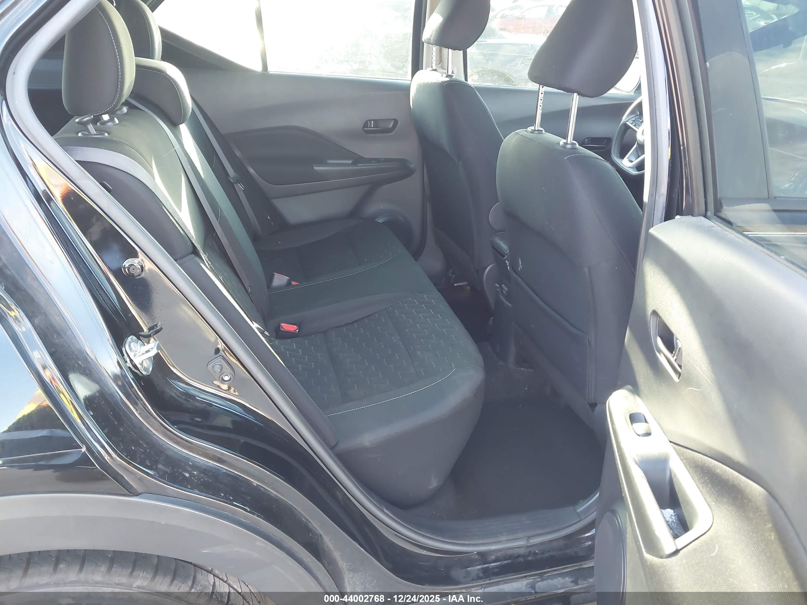 NISSAN KICKS image 8