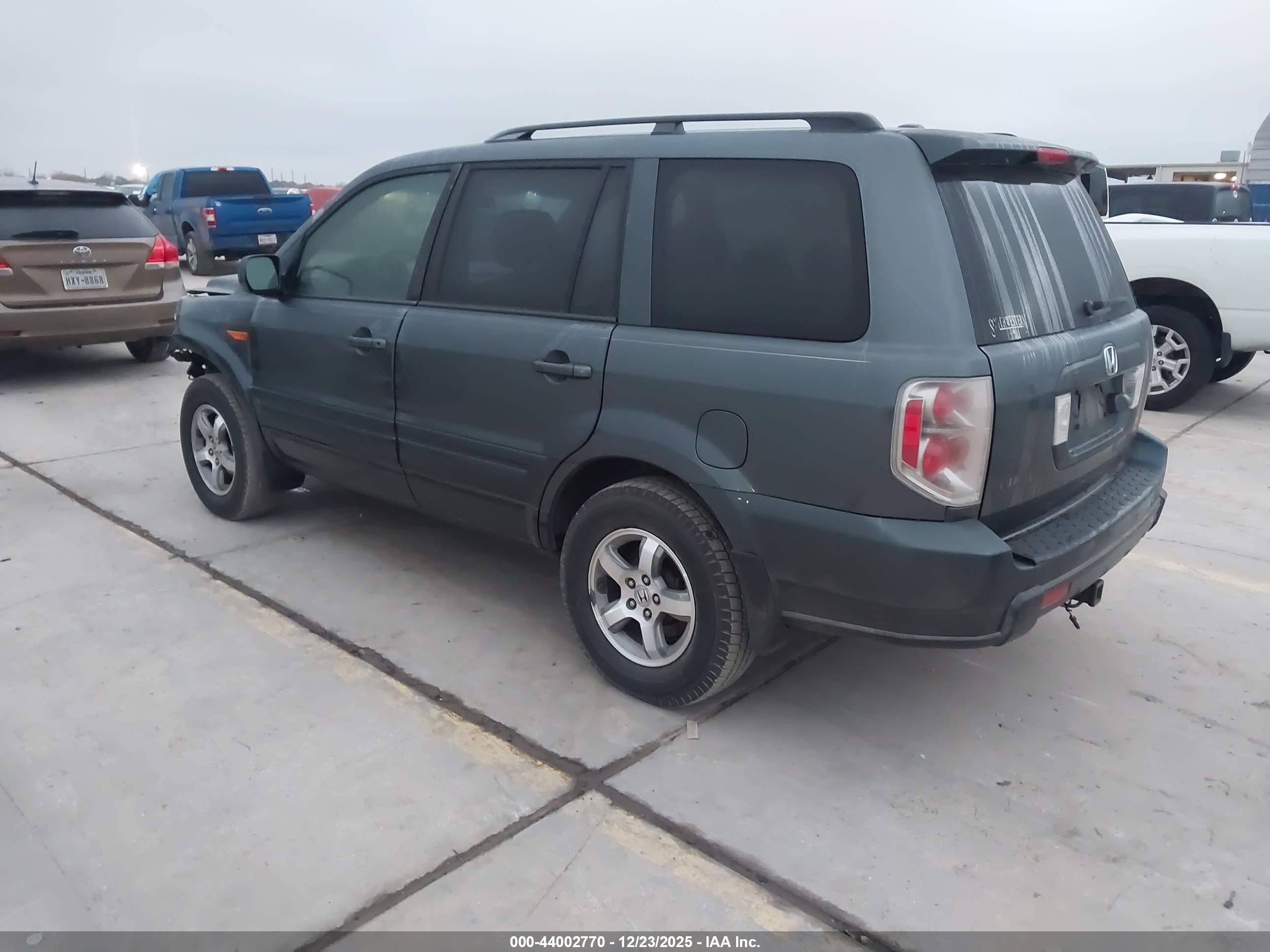 HONDA PILOT image 3