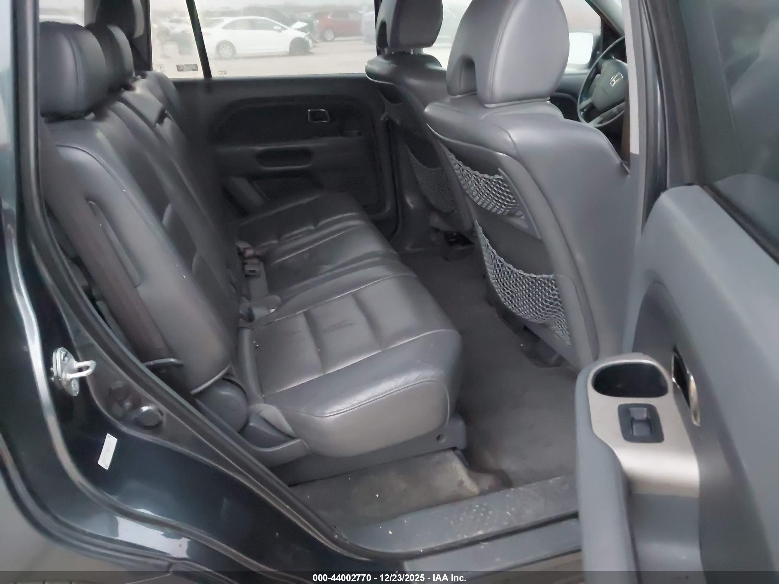 HONDA PILOT image 8