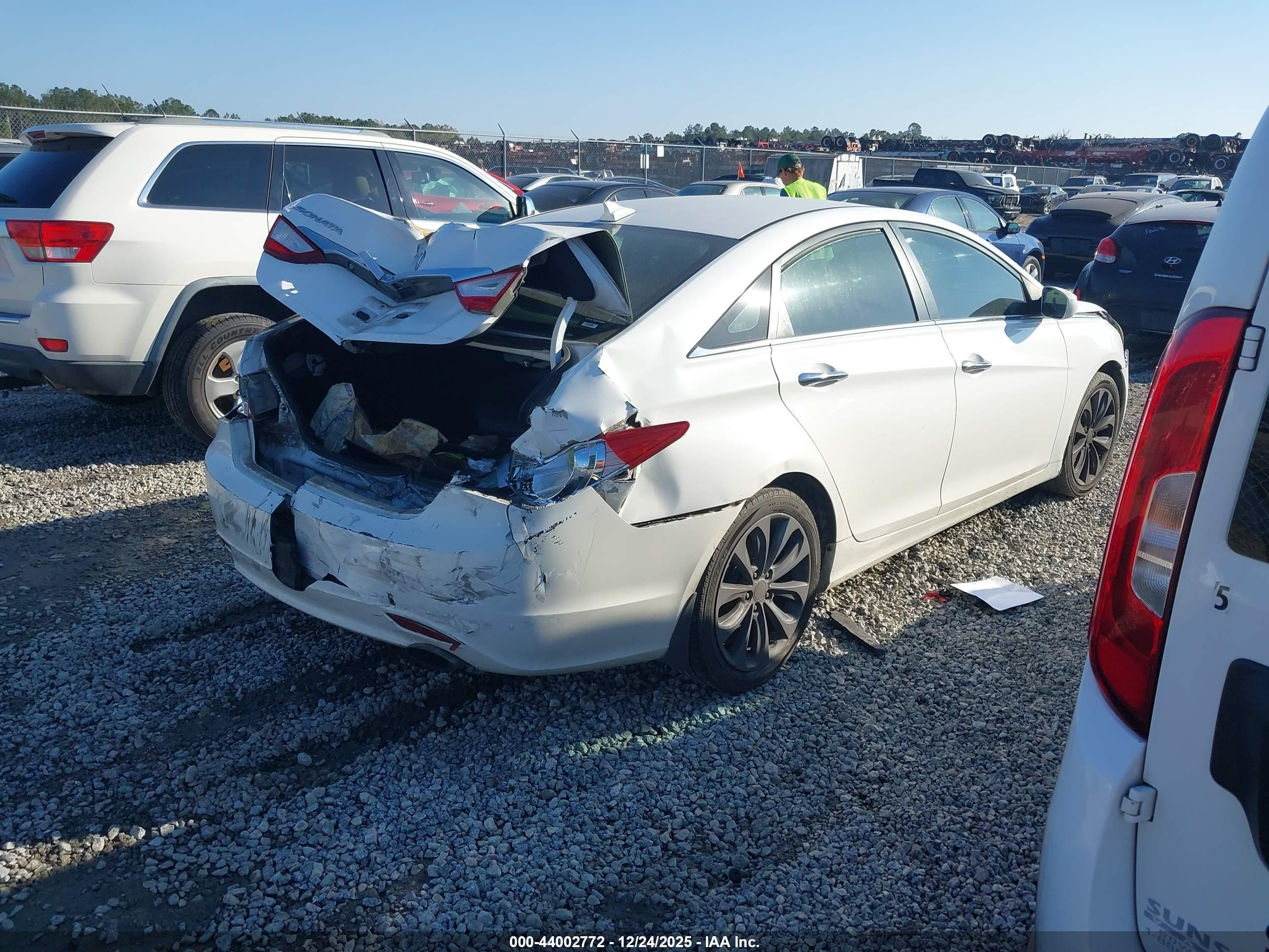 HYUNDAI SONATA image 4