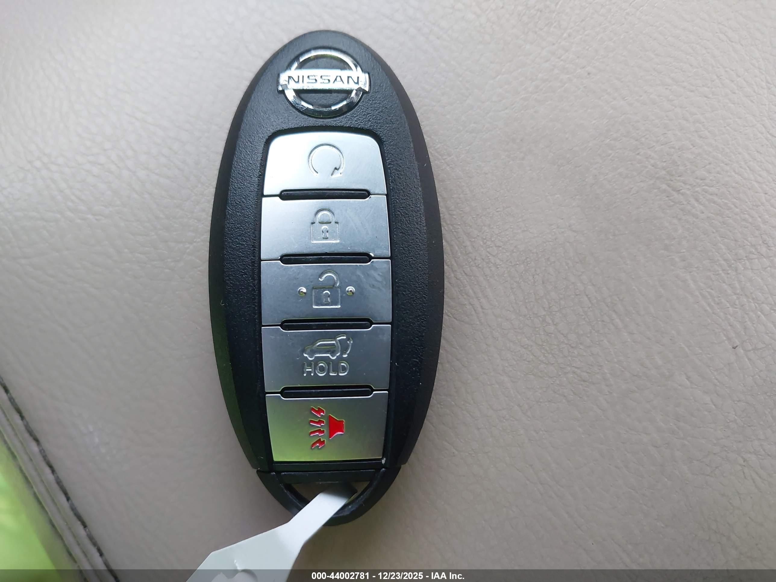 NISSAN PATHFINDER image 11