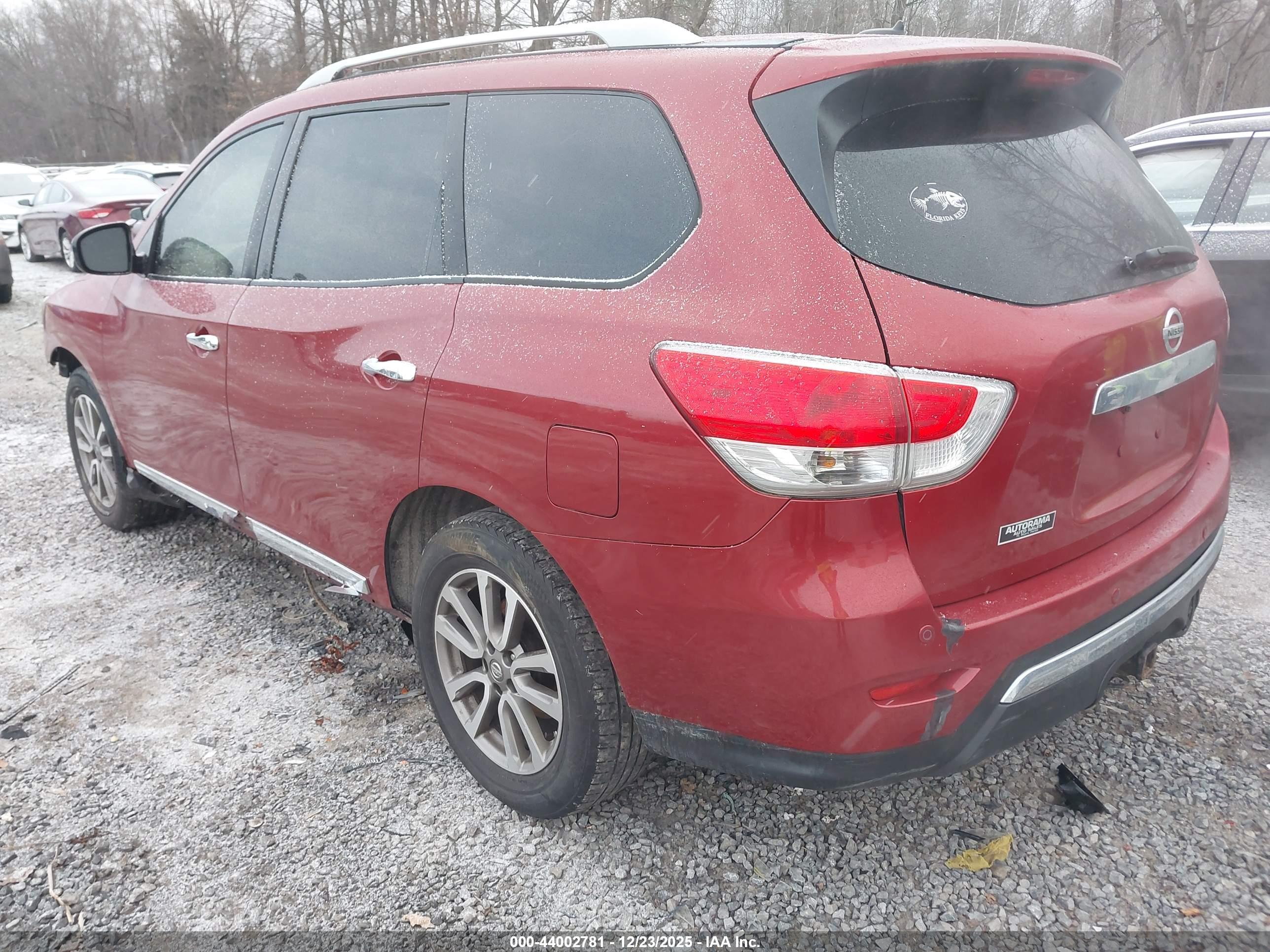 NISSAN PATHFINDER image 3