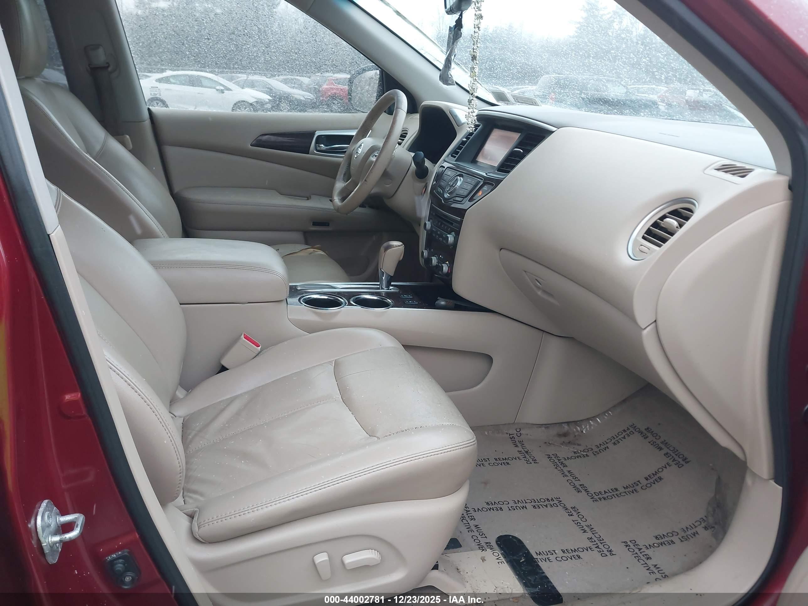 NISSAN PATHFINDER image 5