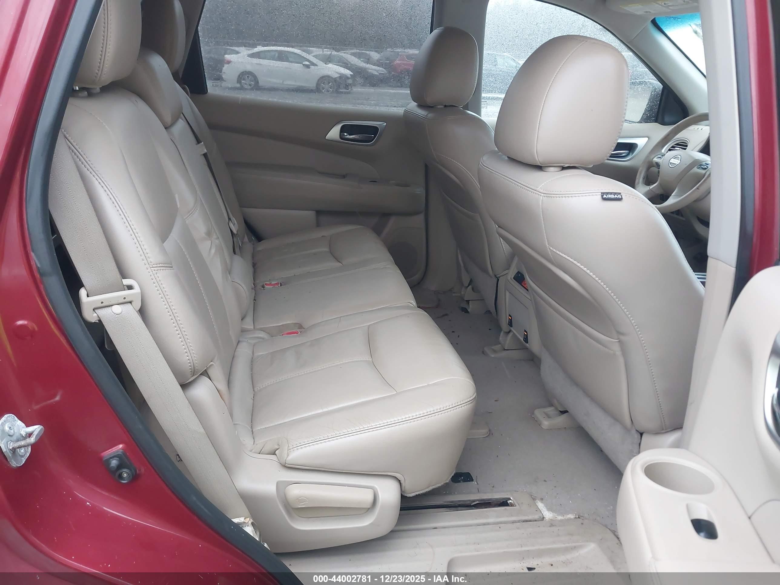 NISSAN PATHFINDER image 8