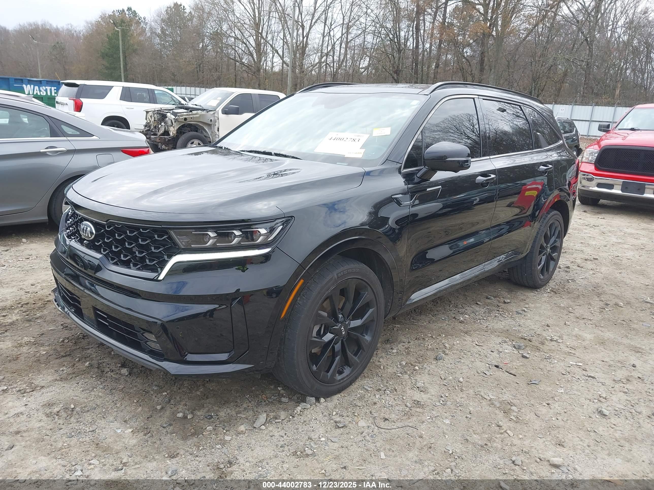 KIA SORENTO image 2