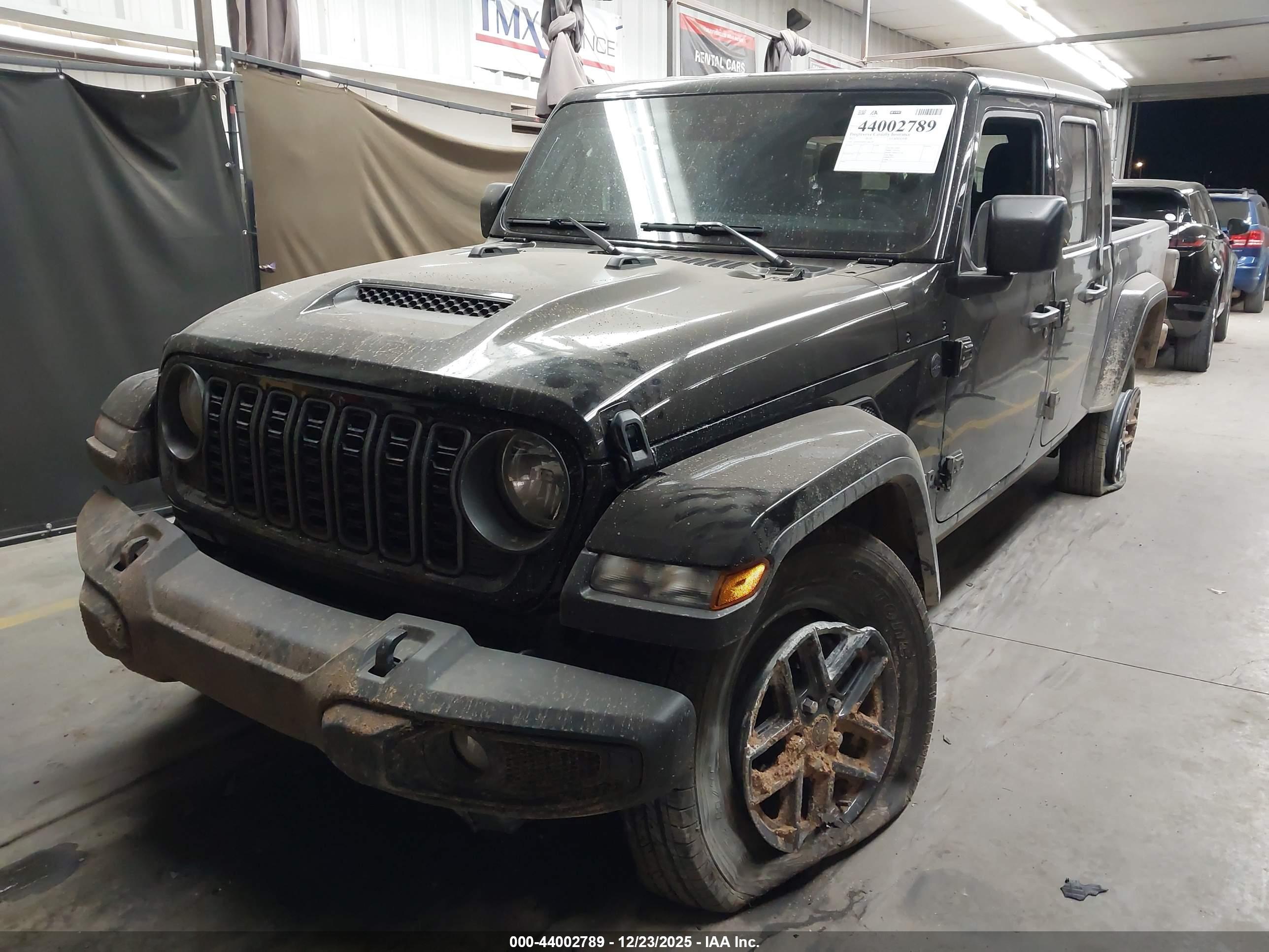 JEEP GLADIATOR image 2