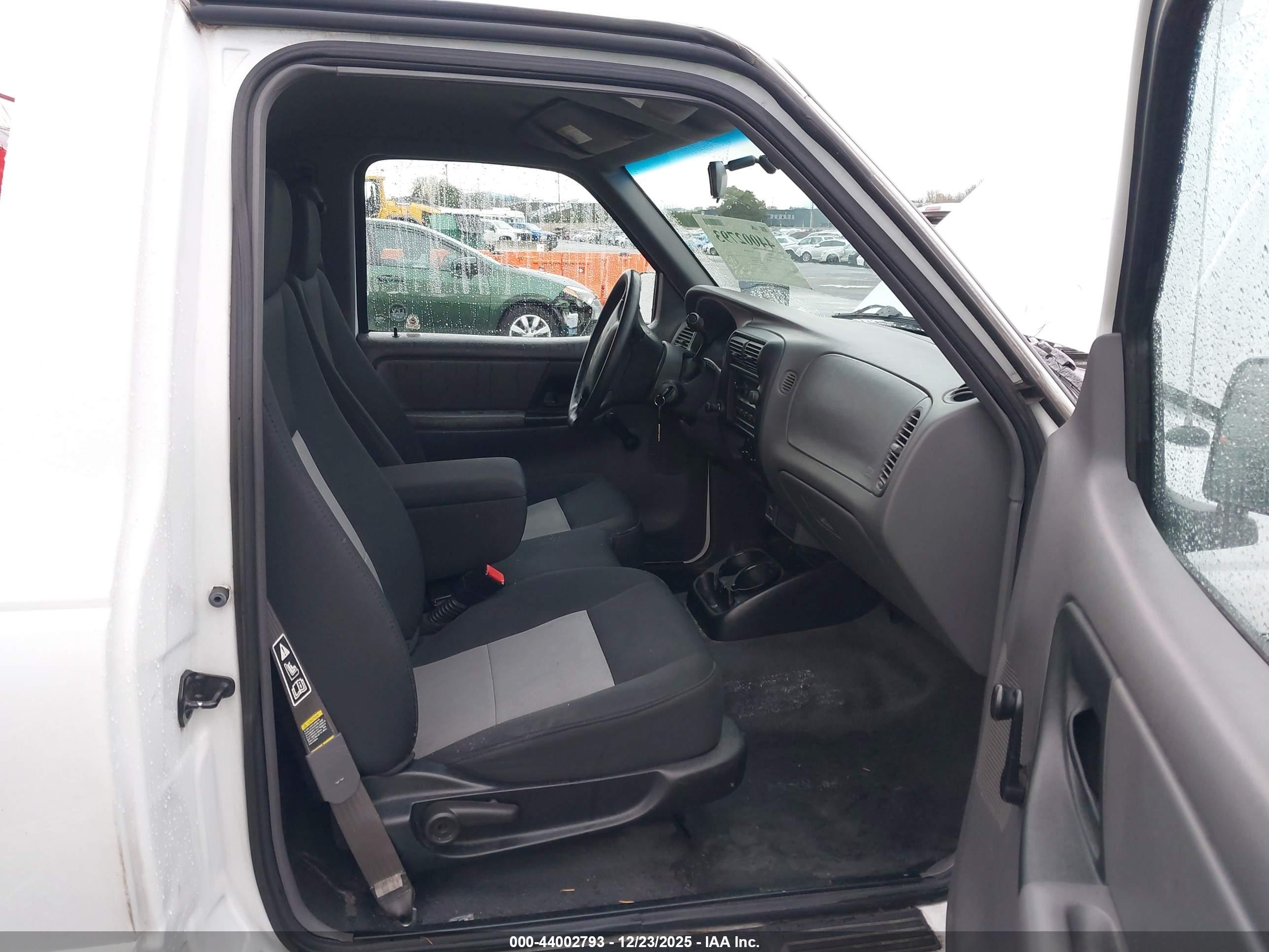 FORD RANGER image 5