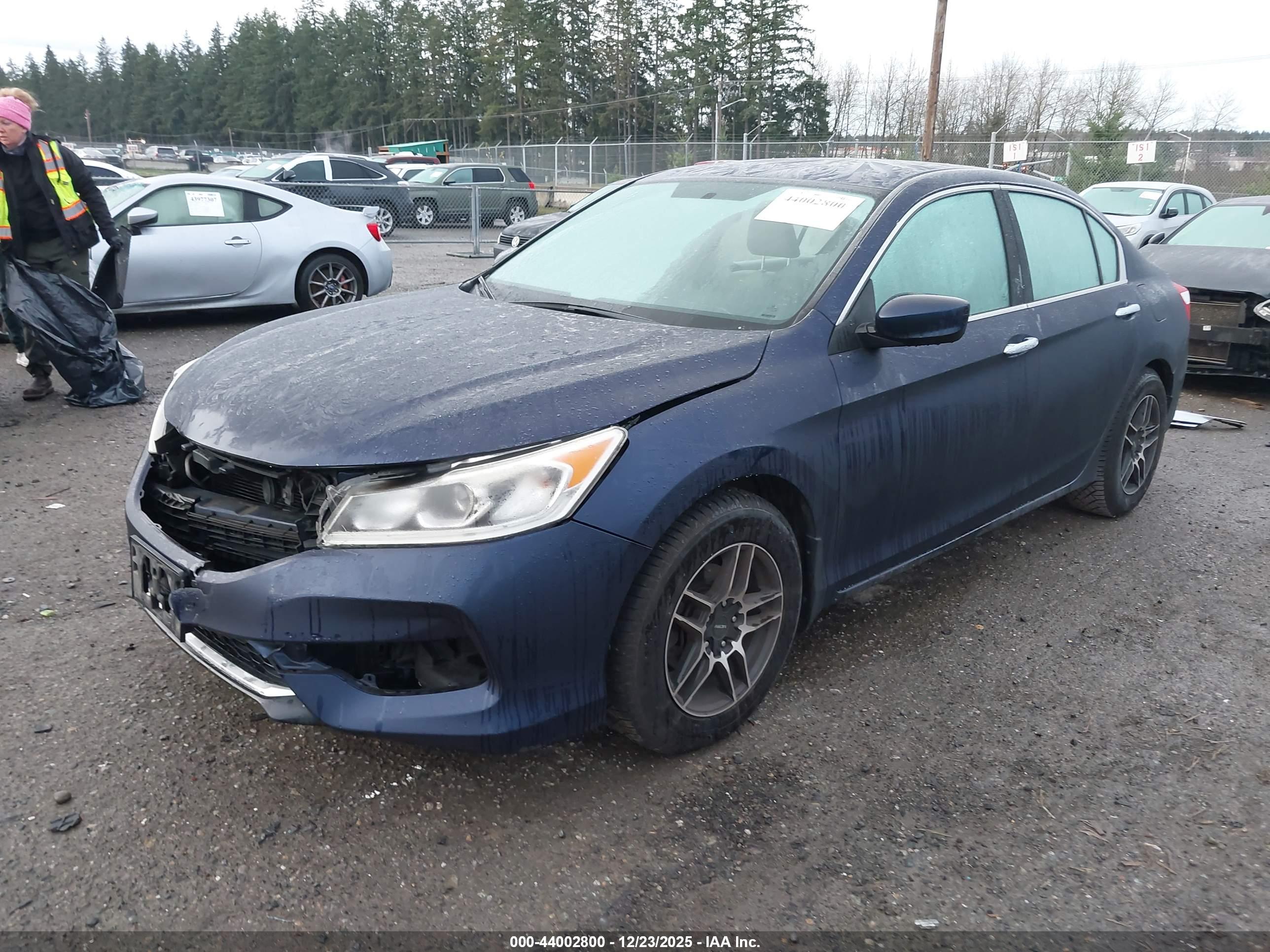 HONDA ACCORD image 2