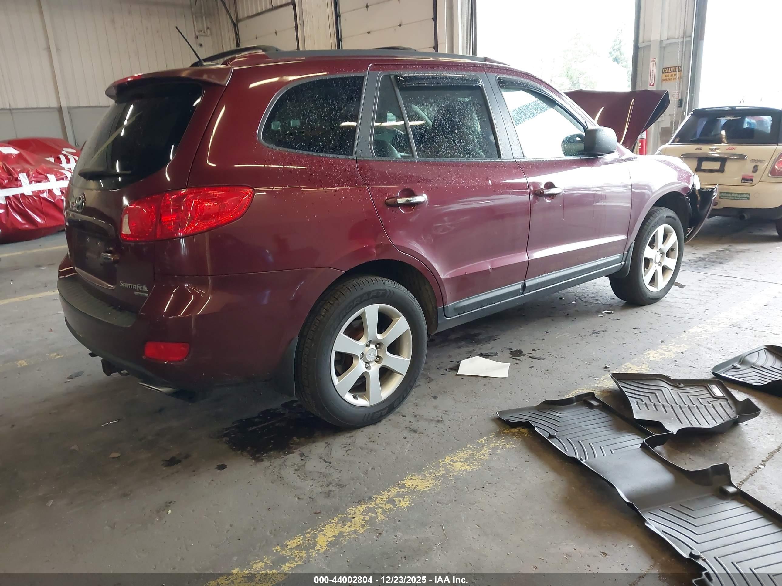 HYUNDAI SANTA image 4