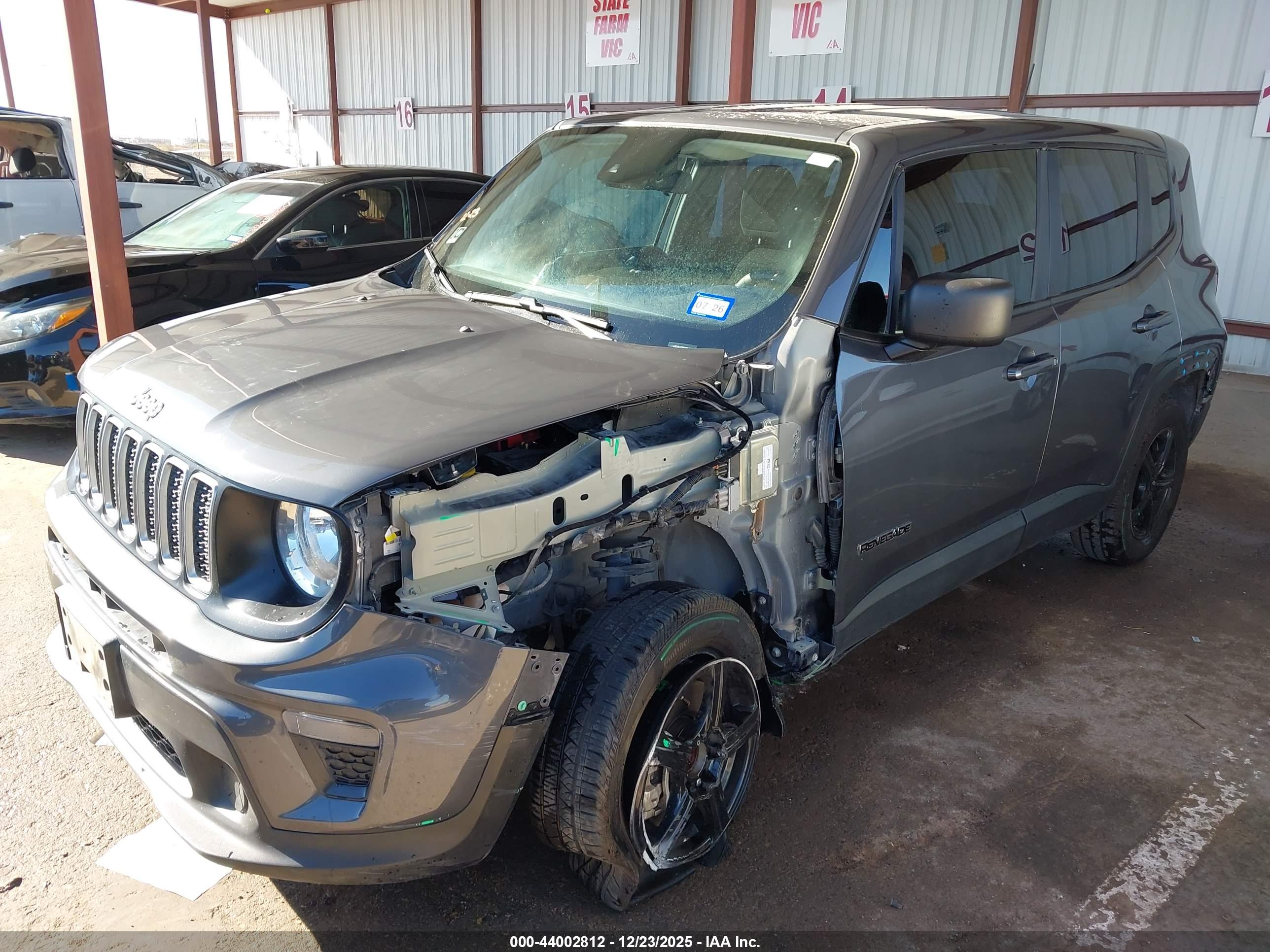 JEEP RENEGADE image 2
