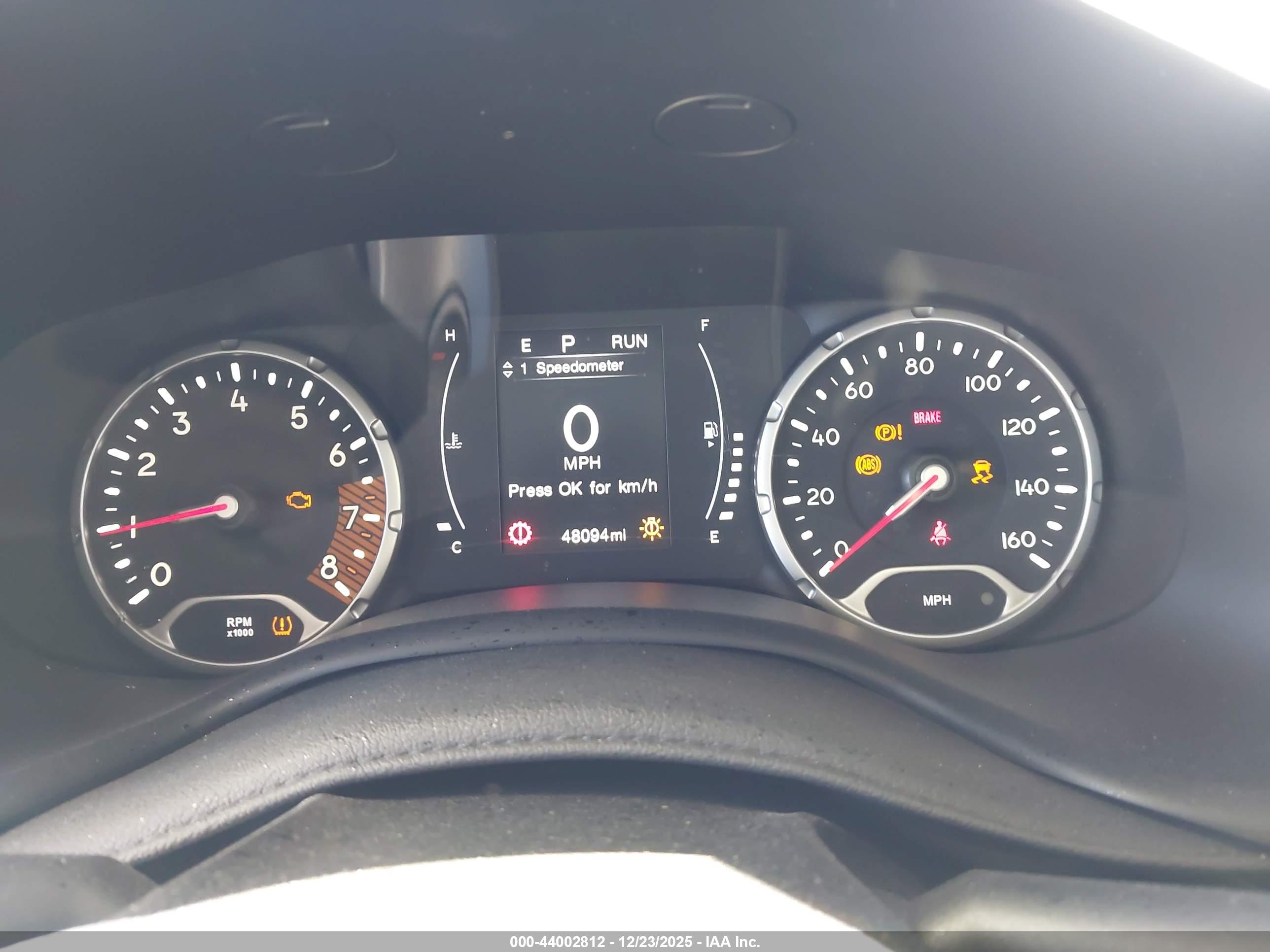 JEEP RENEGADE image 7